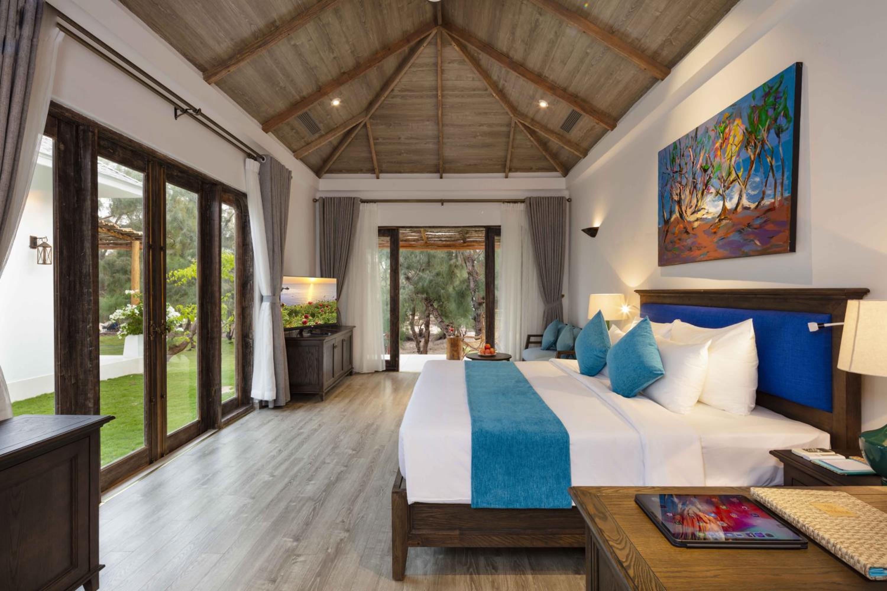 Two-Bedroom Villa with Garden View
