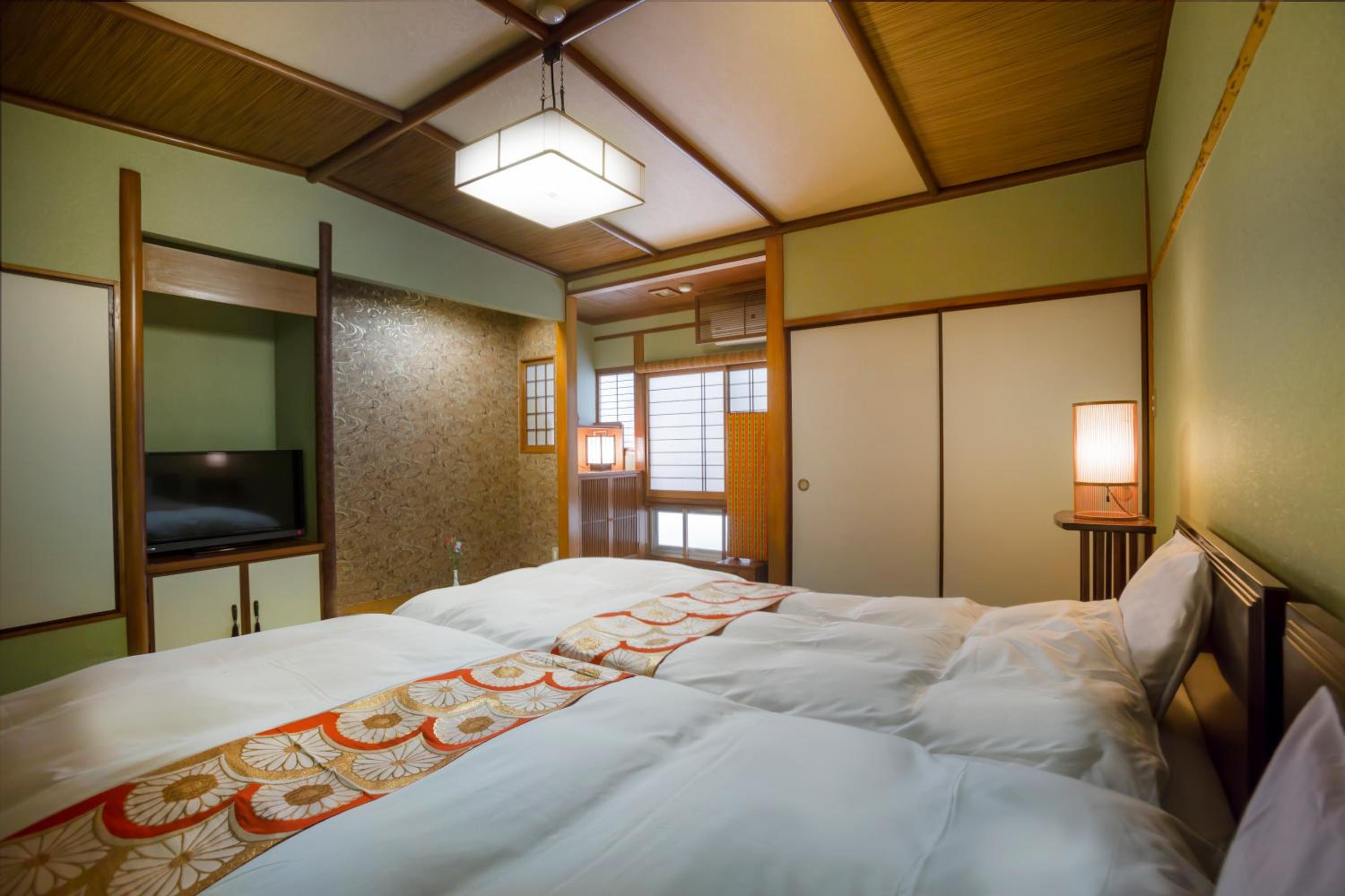 Japanese-Style Twin Room with Tatami Mat - Breakfast and Snow Crab Dinner Included