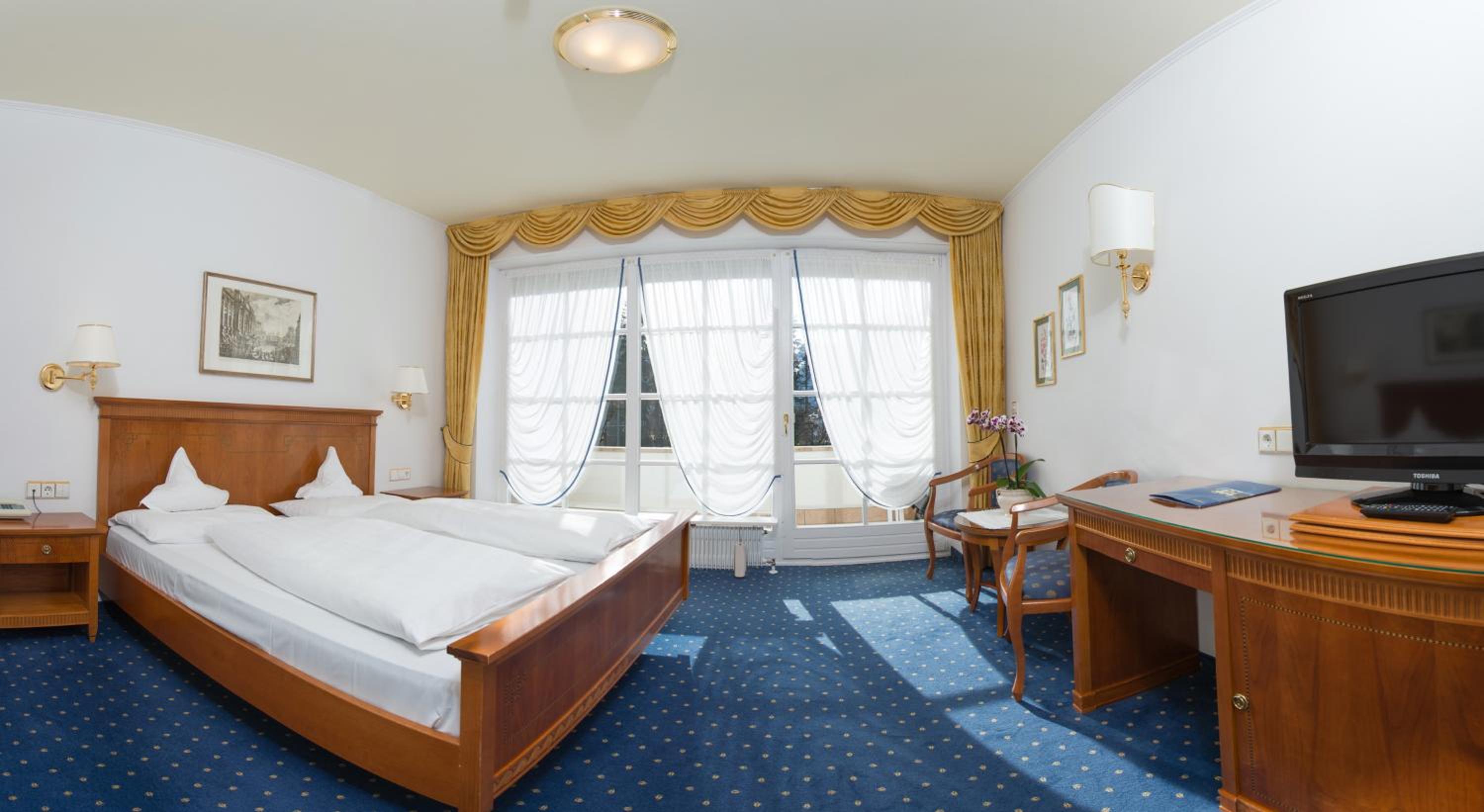 Deluxe Double Room with Balcony