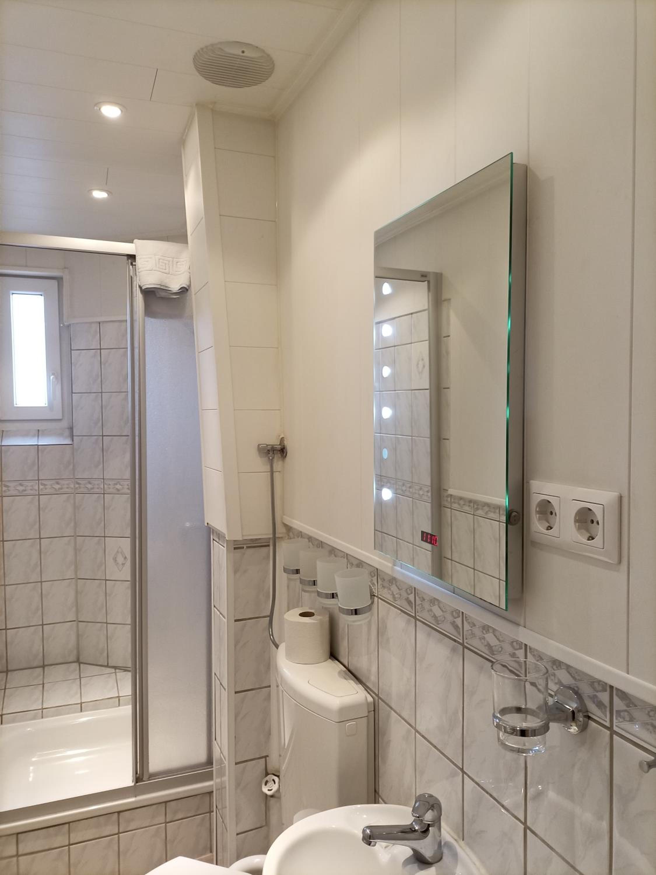 Apartment (5 Adults)