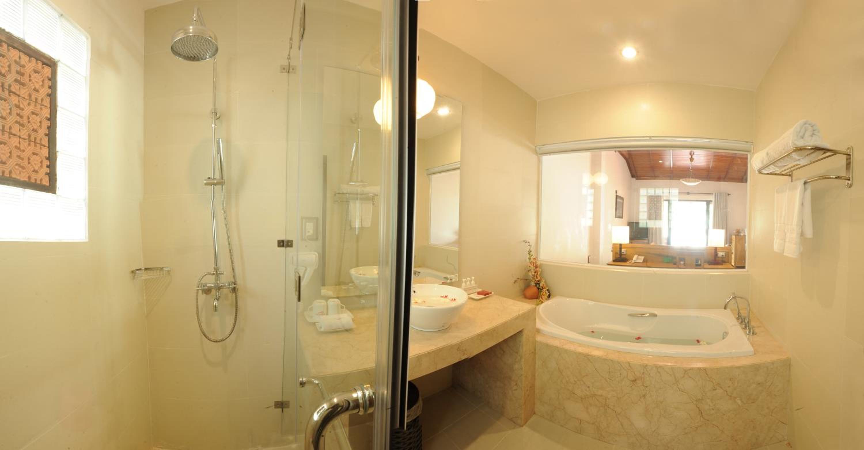 Deluxe Double Room with River View