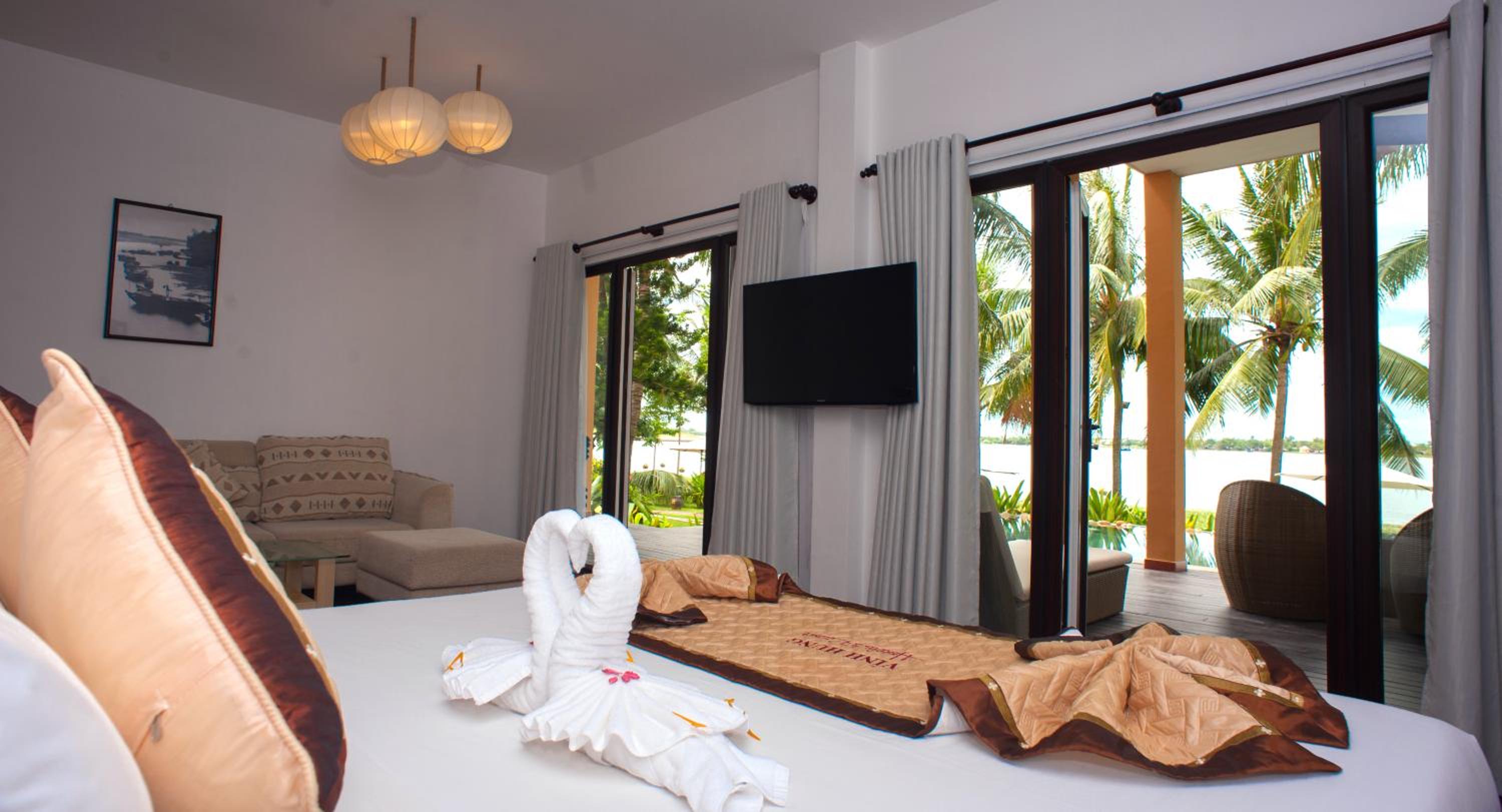 Deluxe Double Room with River View