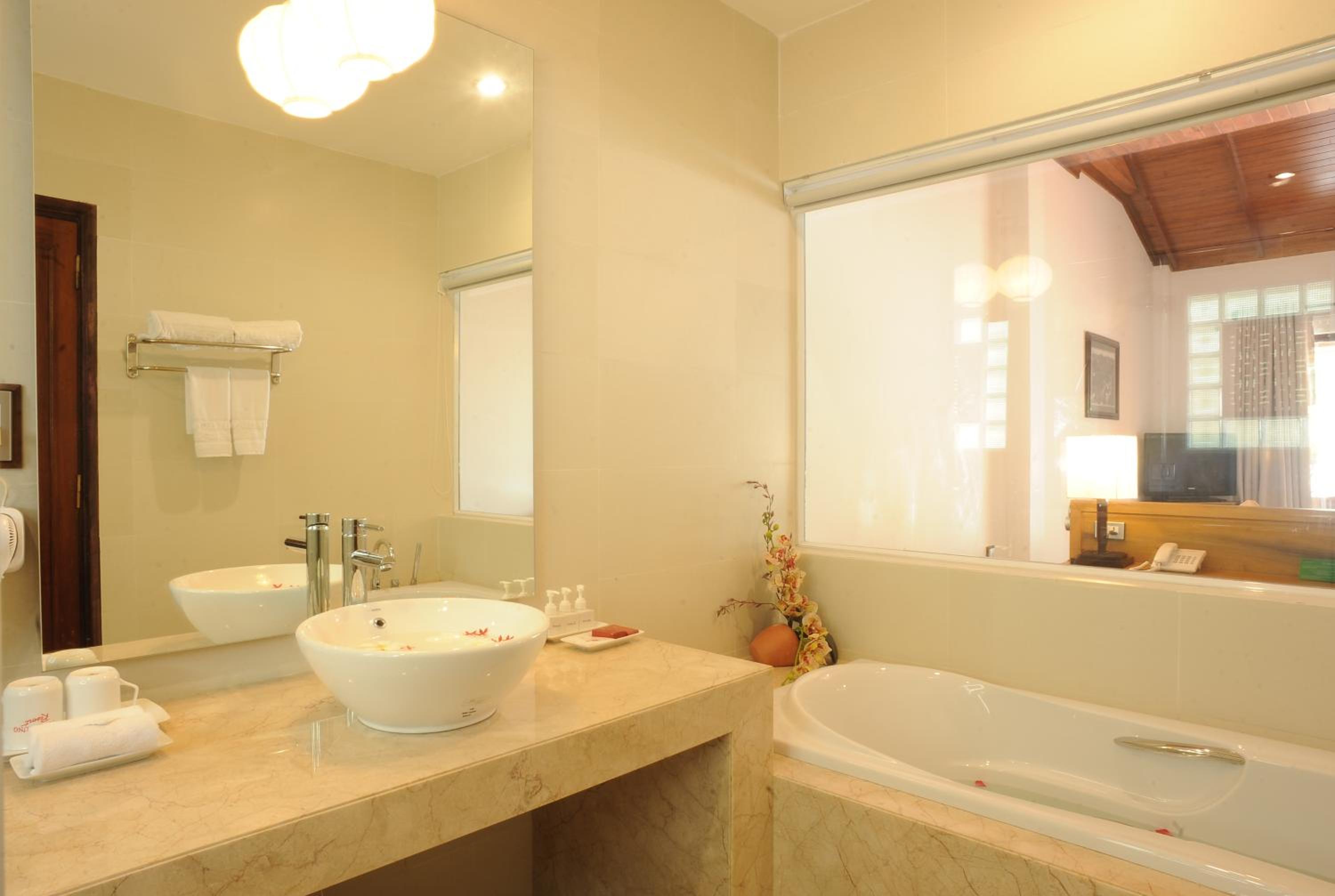 Deluxe Double Room with River View