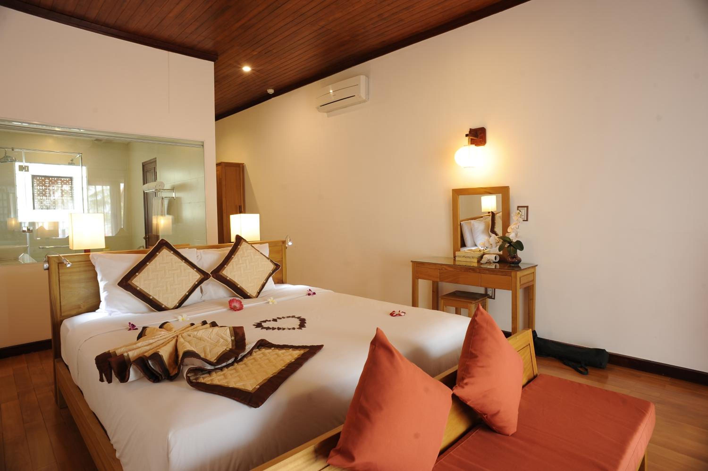 Deluxe Double Room with River View