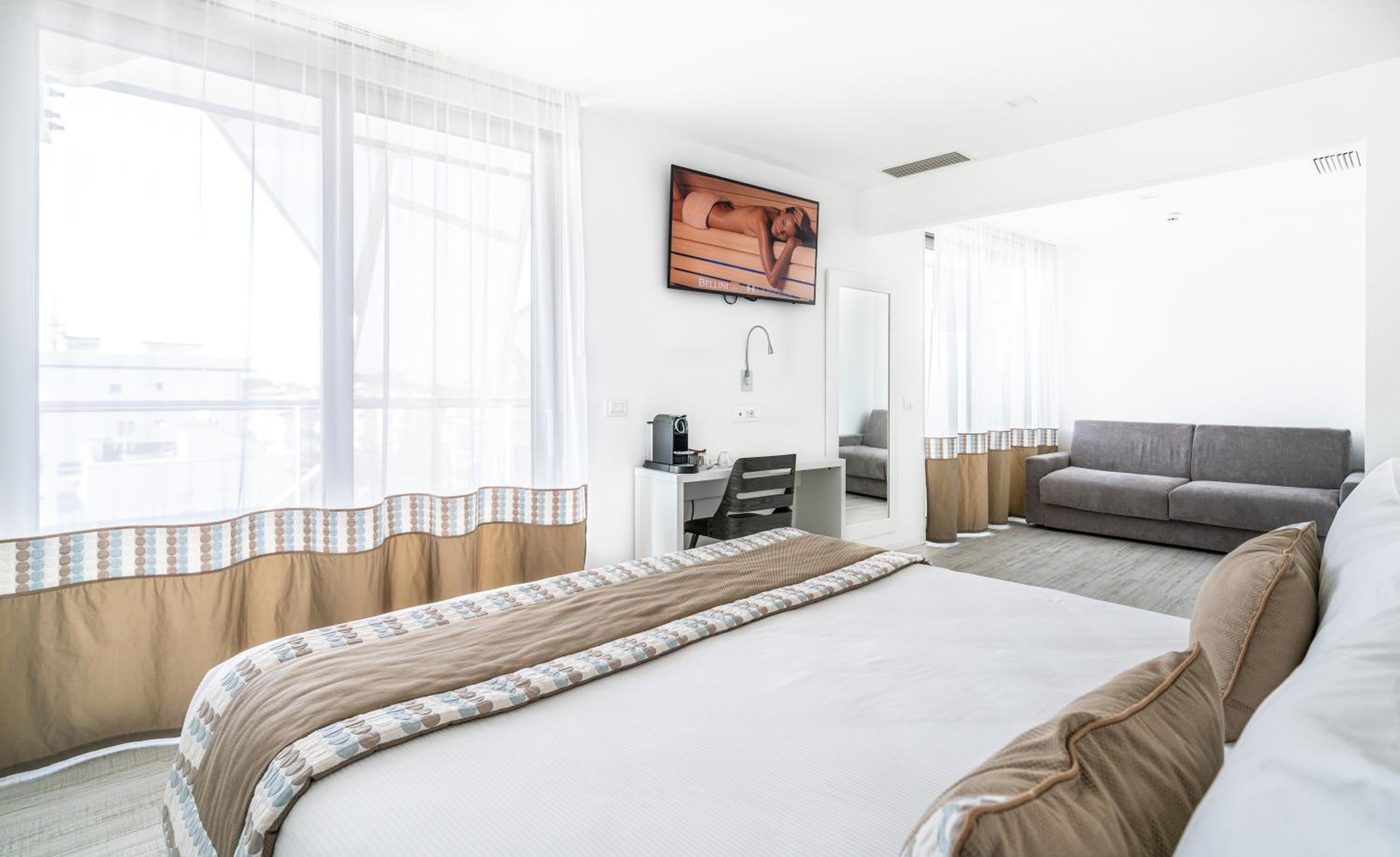 Suite with Beach Access