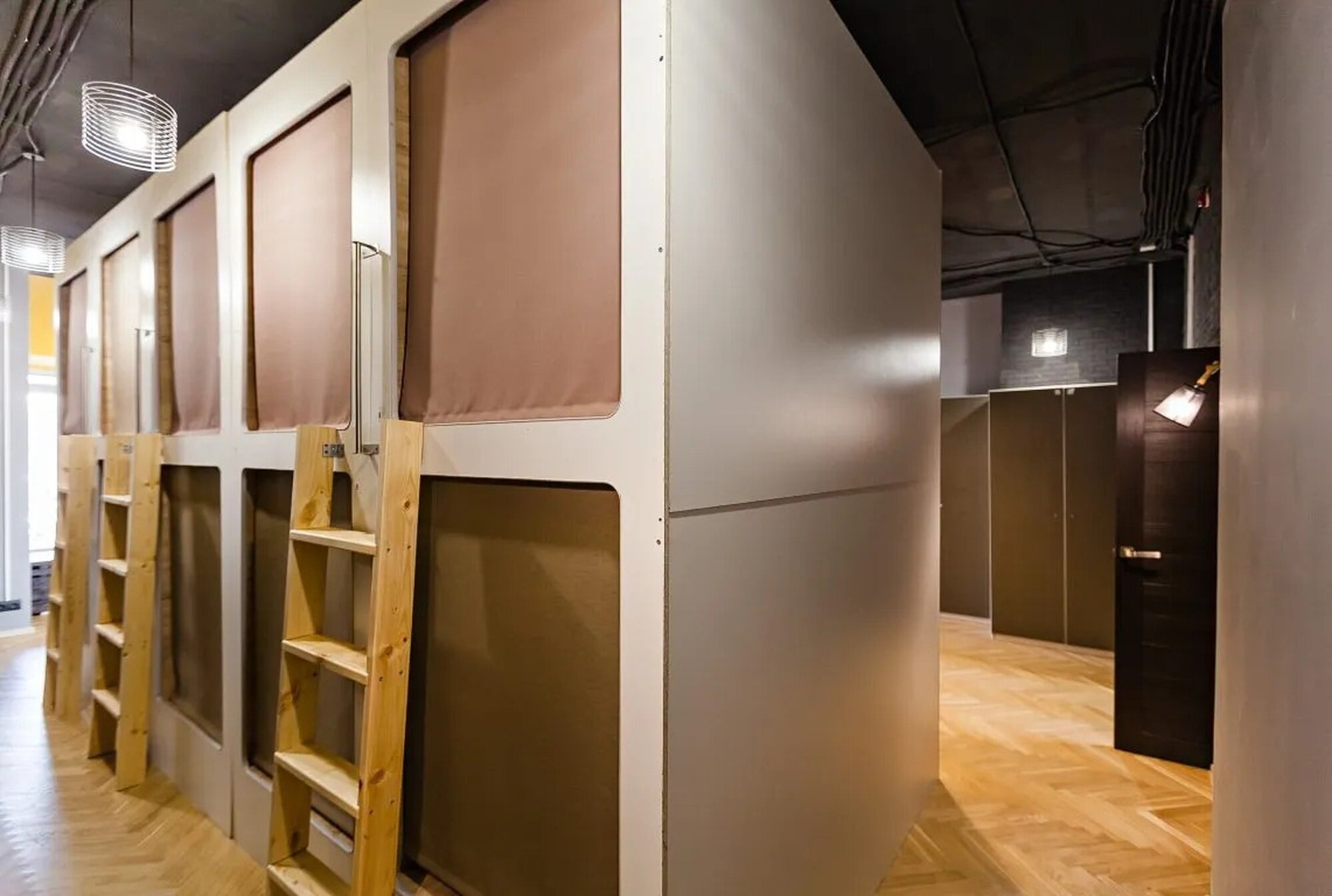 Двухместная капсула