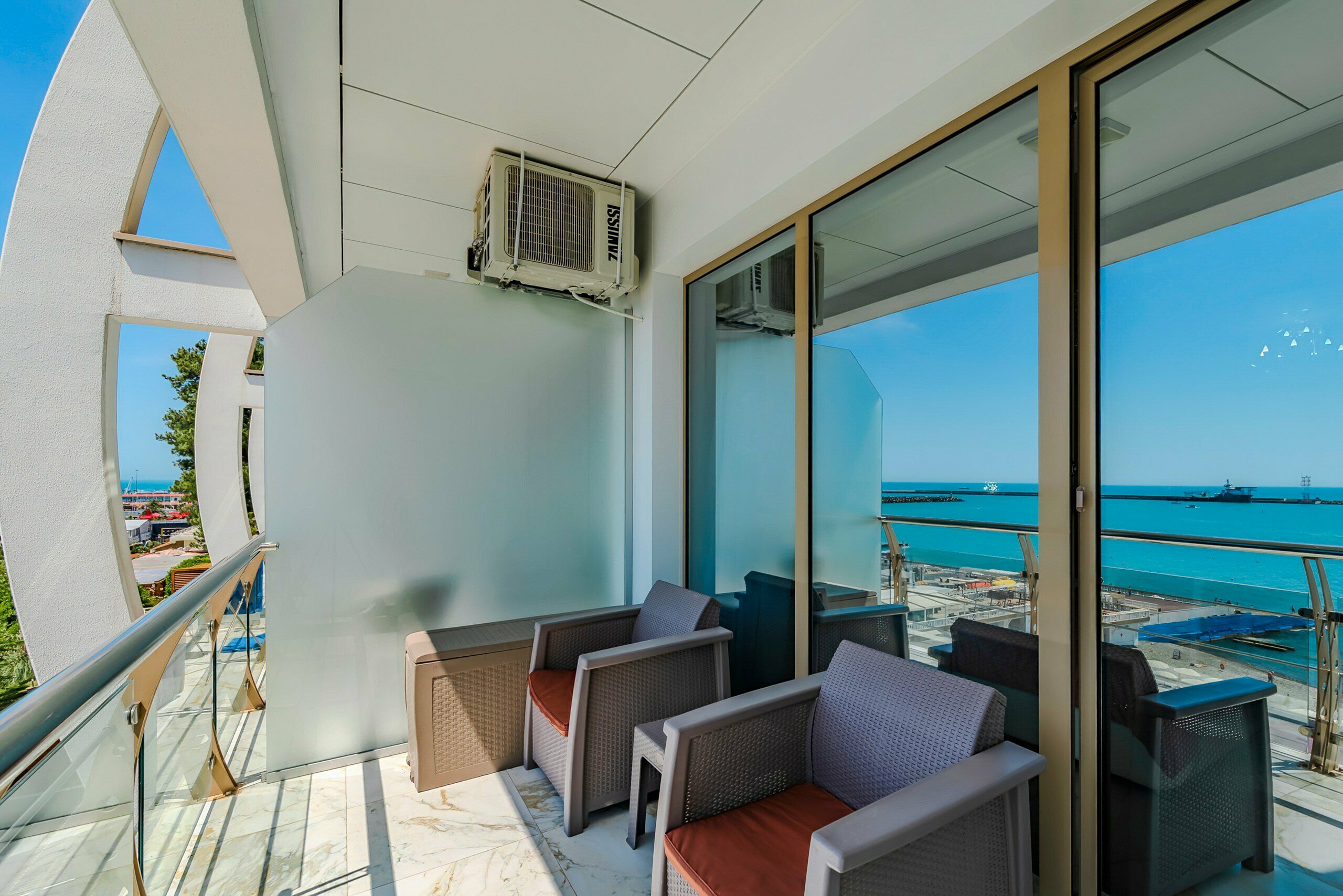 Апартаменты Elite с панорамным видом на море