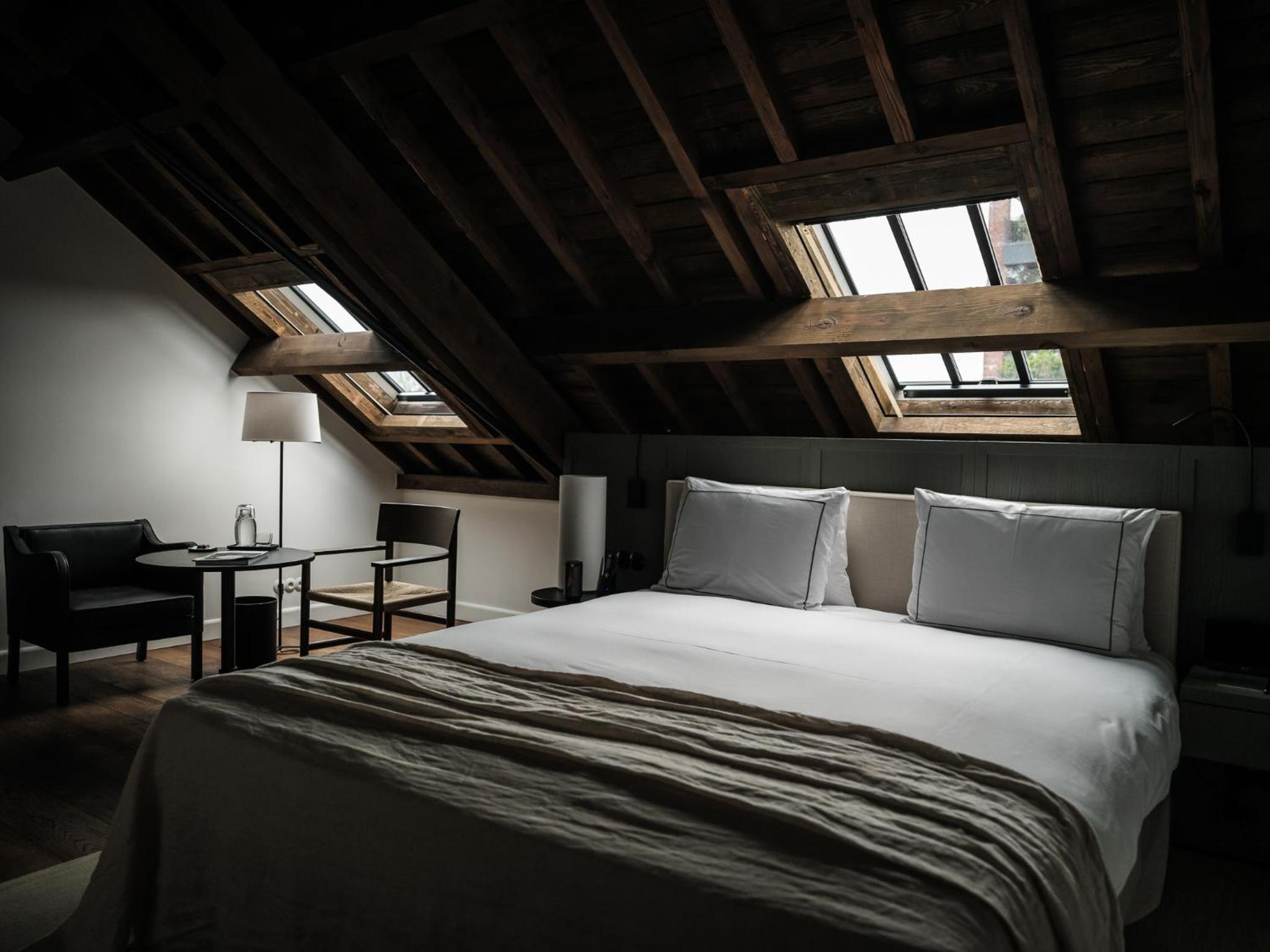 Deluxe Double Room with Bath