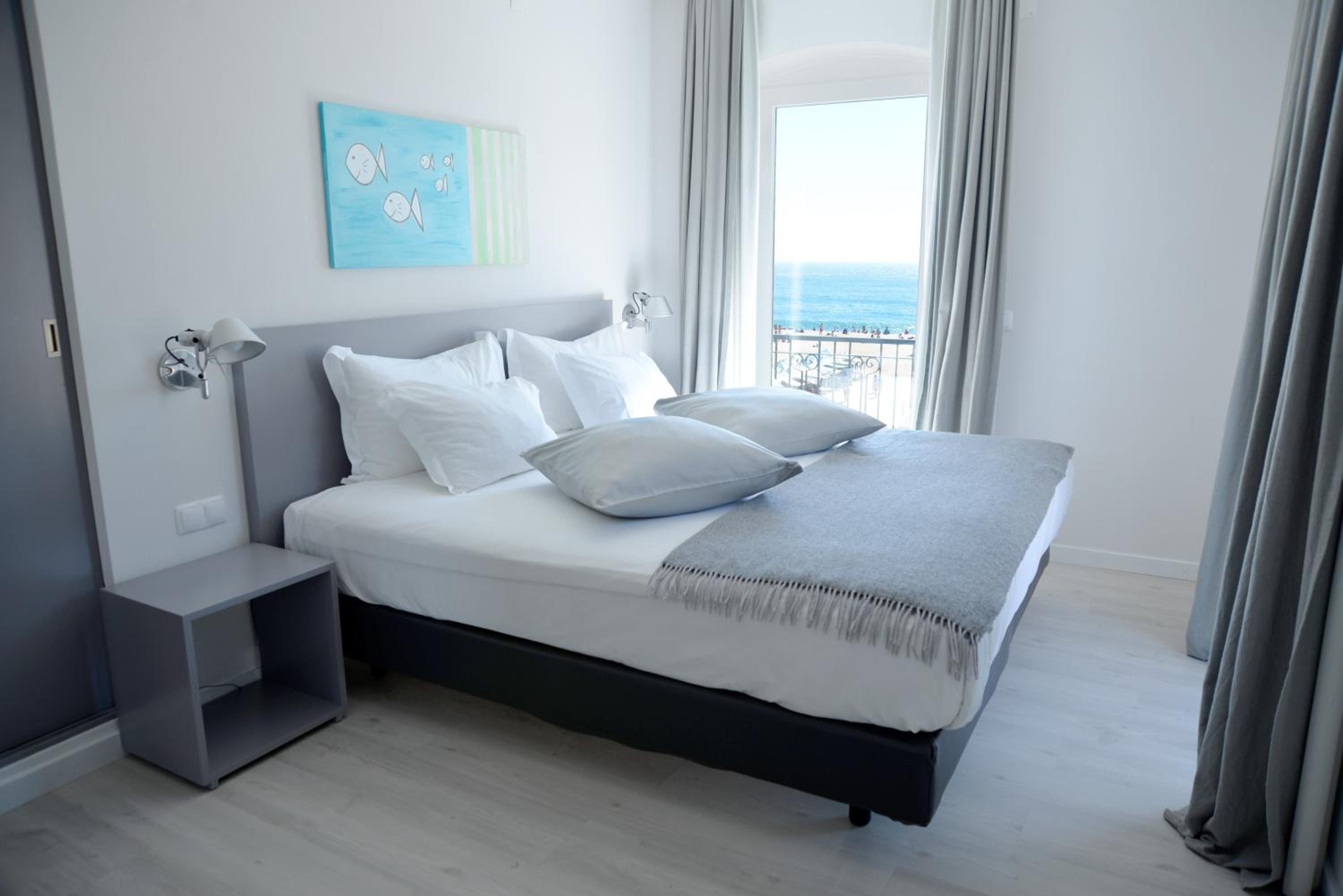 Double Room with Frontal Sea View