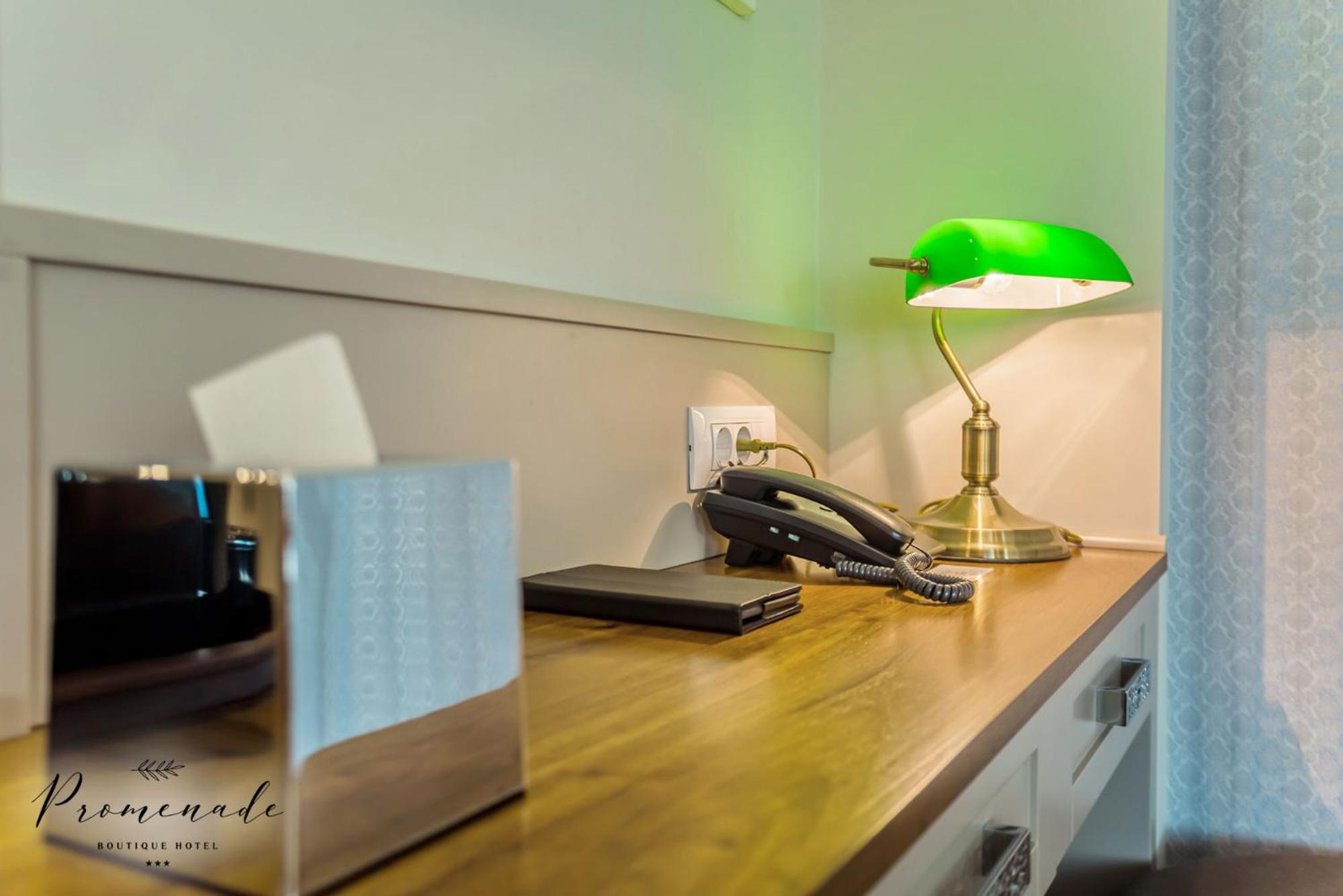 King Studio with Sofa Bed