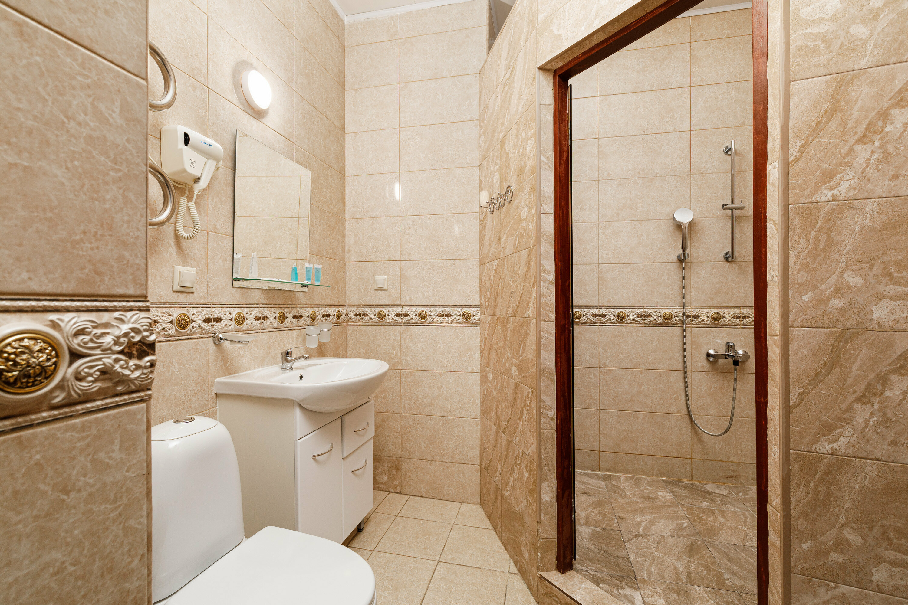 Стандартный трехместный номер