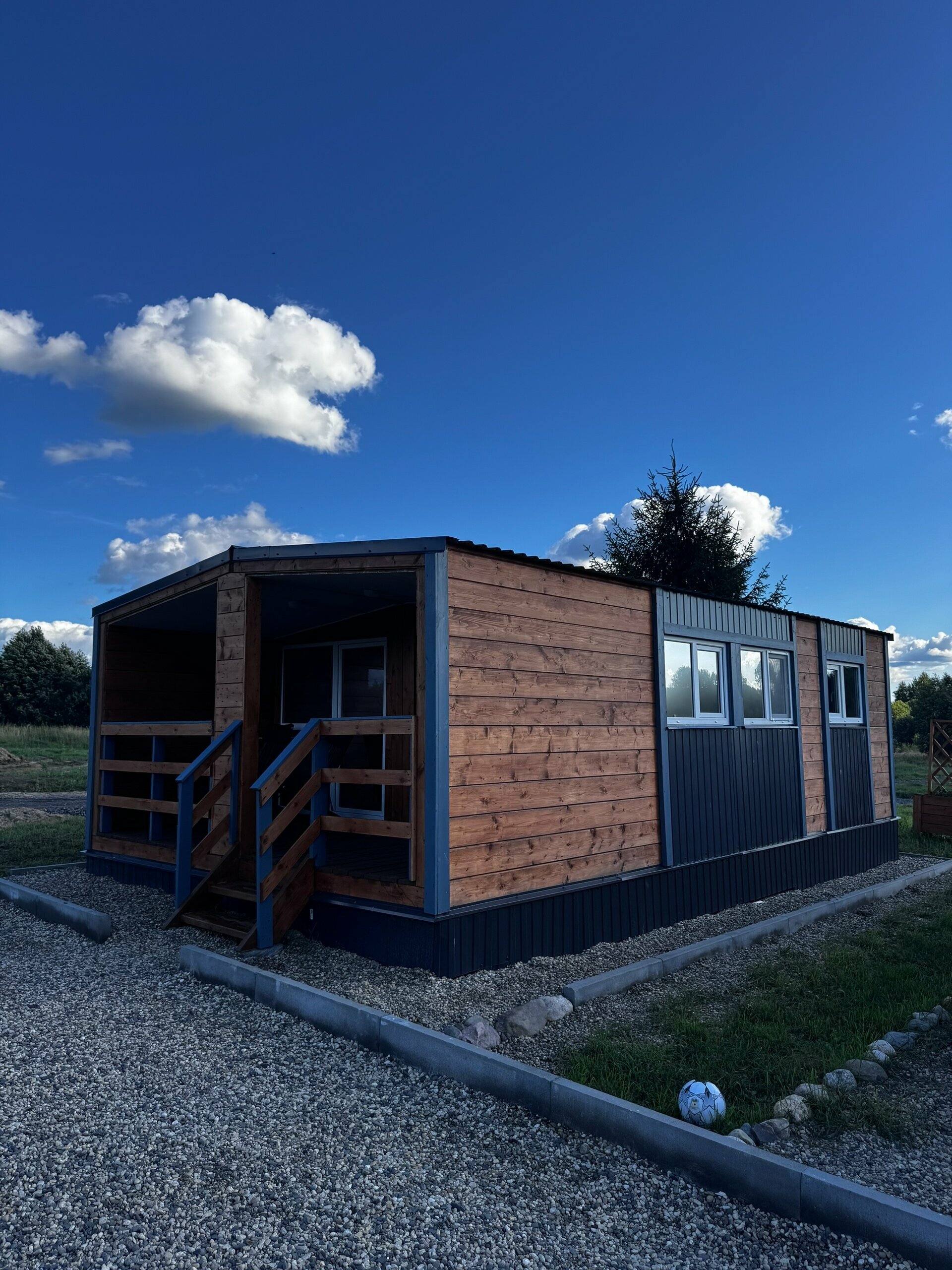 Трехместный номер «Комфорт» с душем