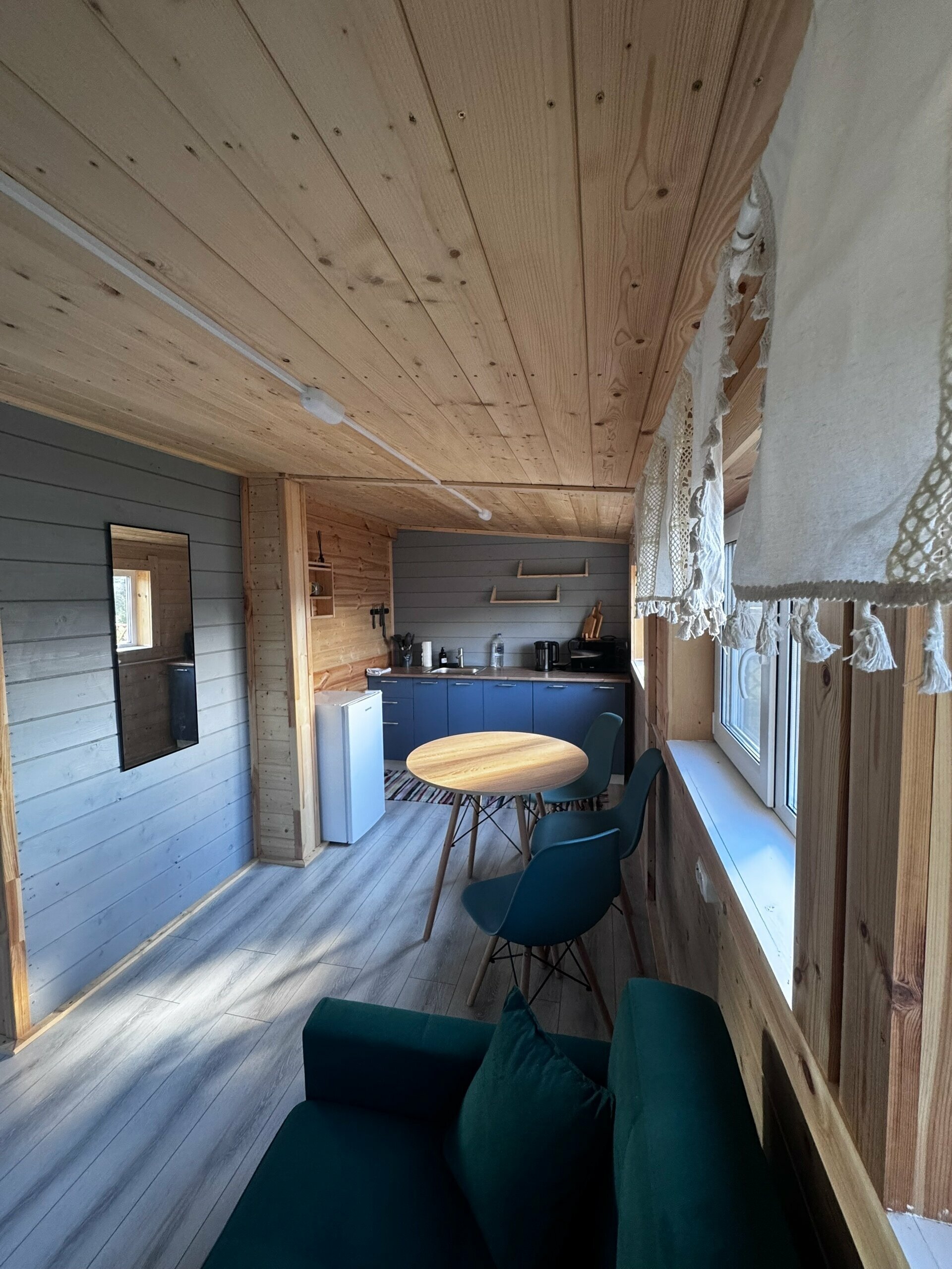 Трехместный номер «Комфорт» с душем