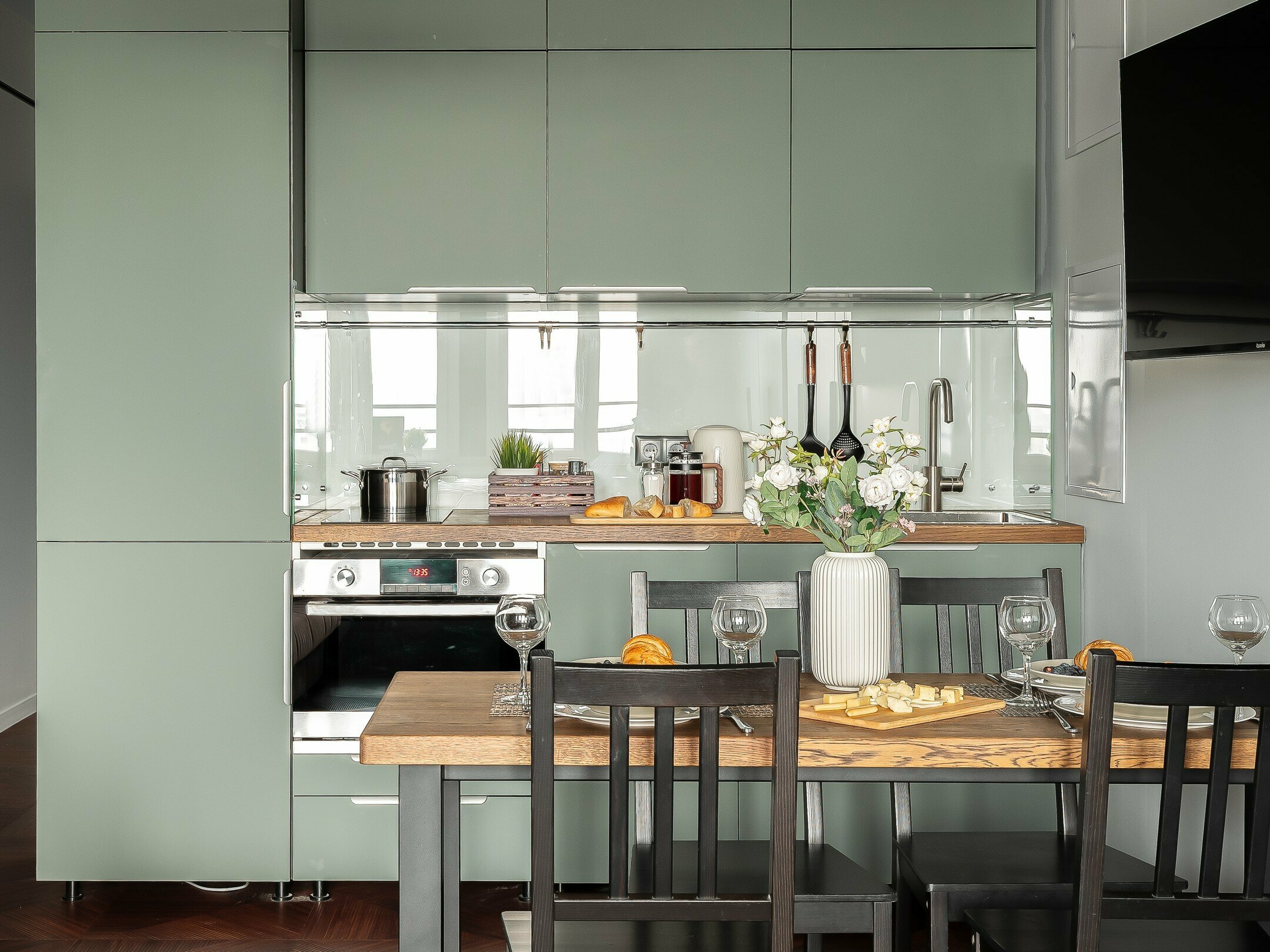 Saturn - 4х местные делюкс апартаменты в "Савеловский-Сити"