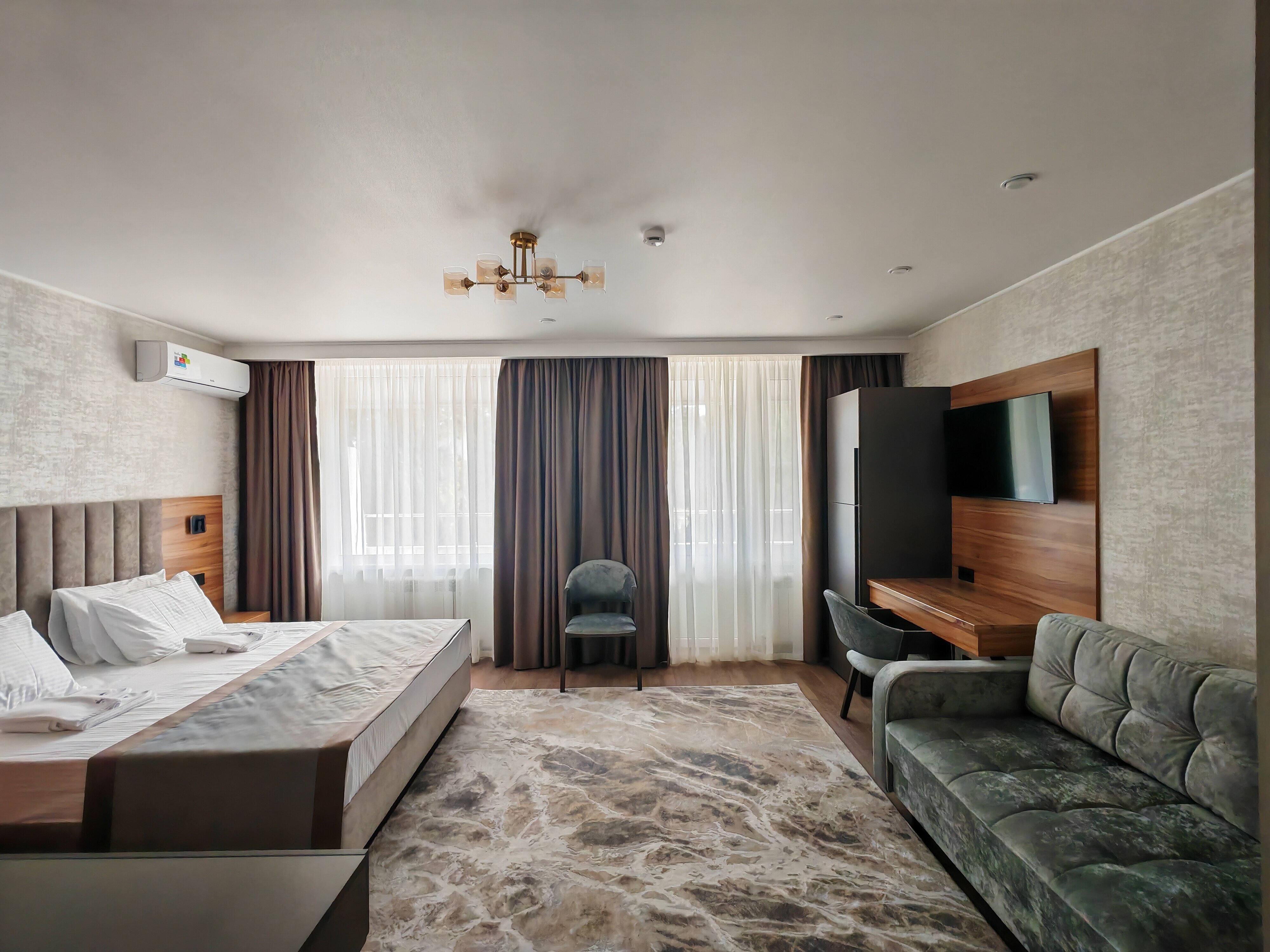 Джуниор Сюит (вид на парк и море)