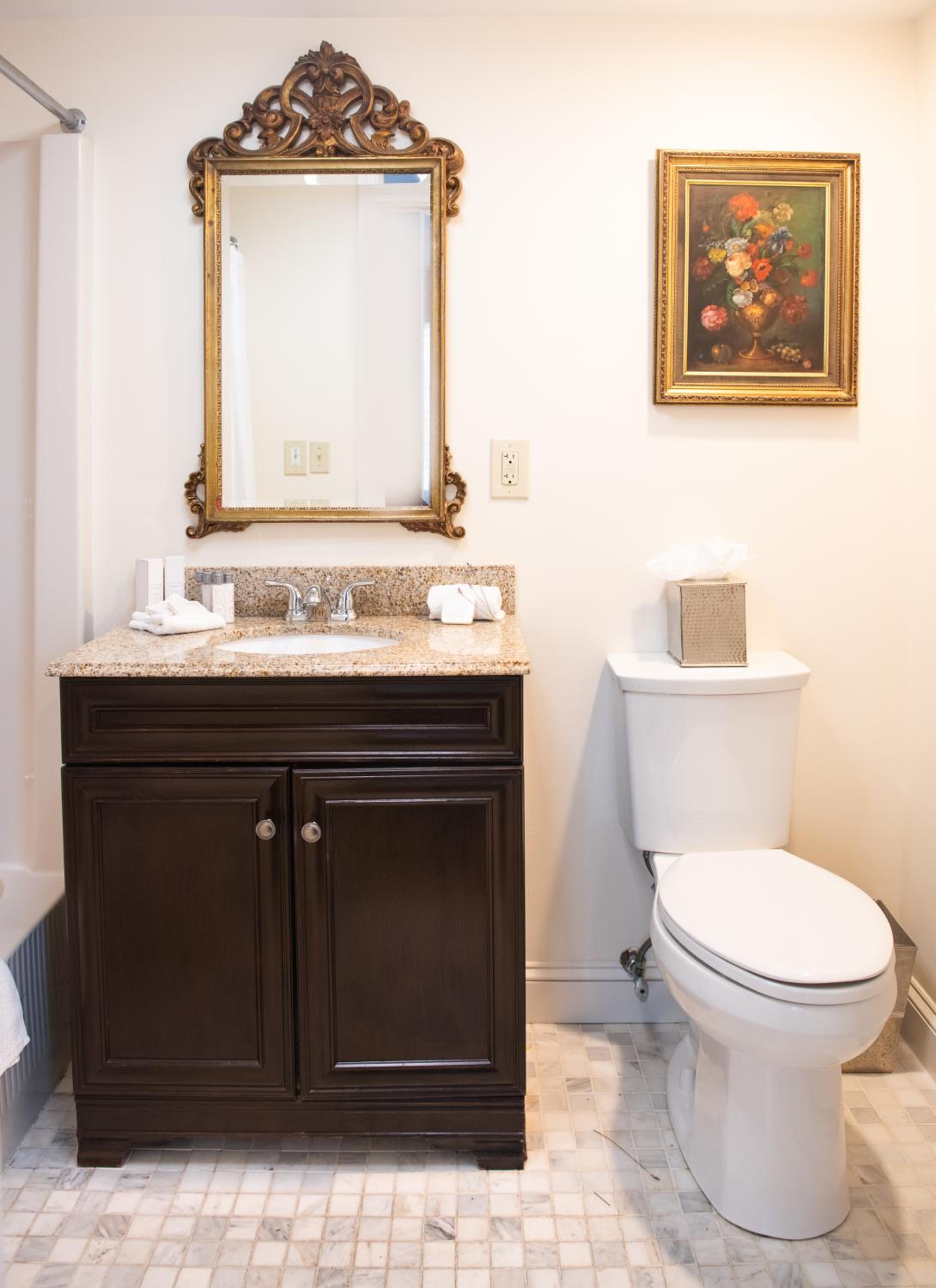 Deluxe King Room (NOT Pet Friendly)