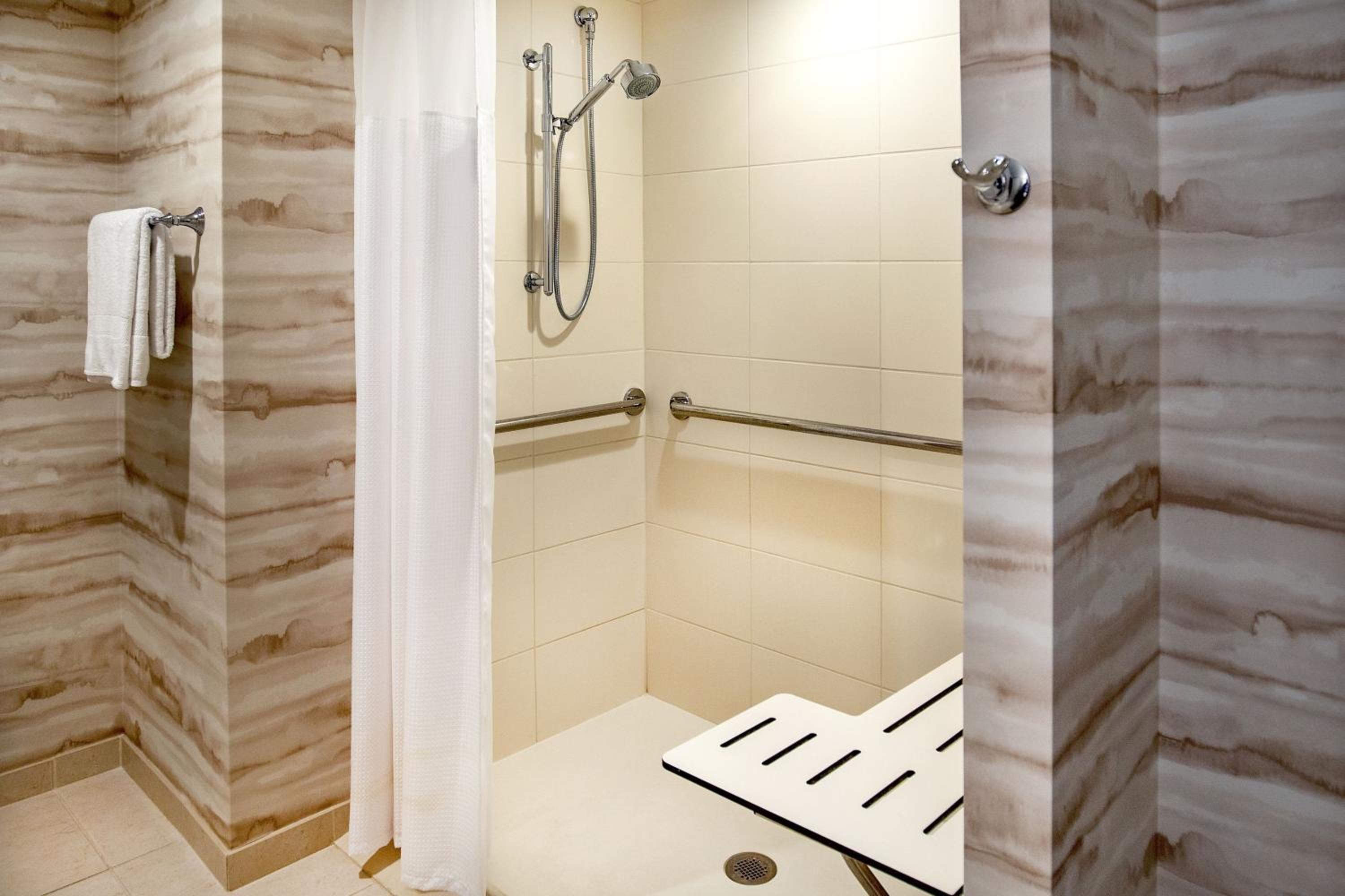 Deluxe Standard Room