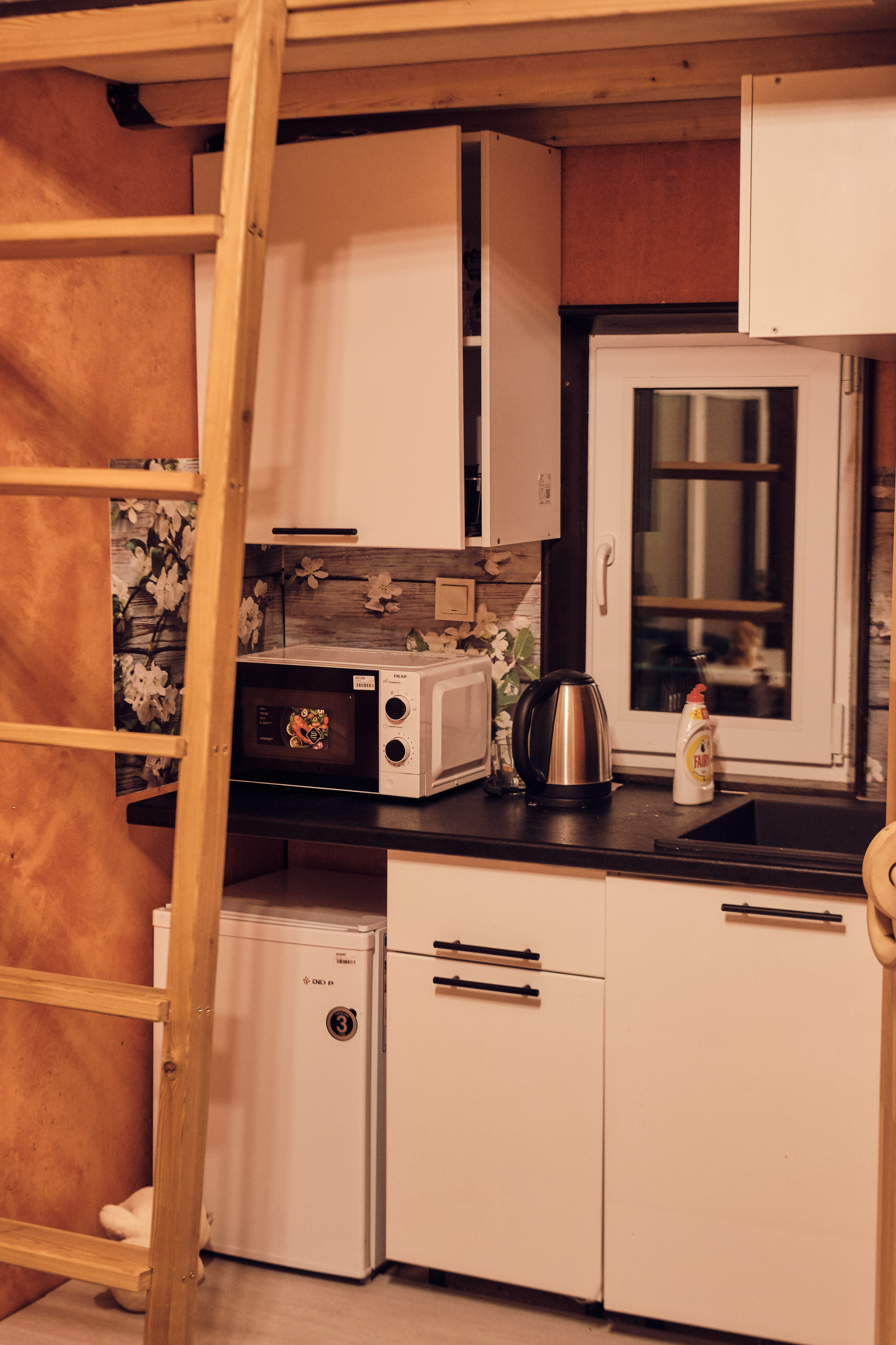 Парящий дом среди елей - Дом тигра