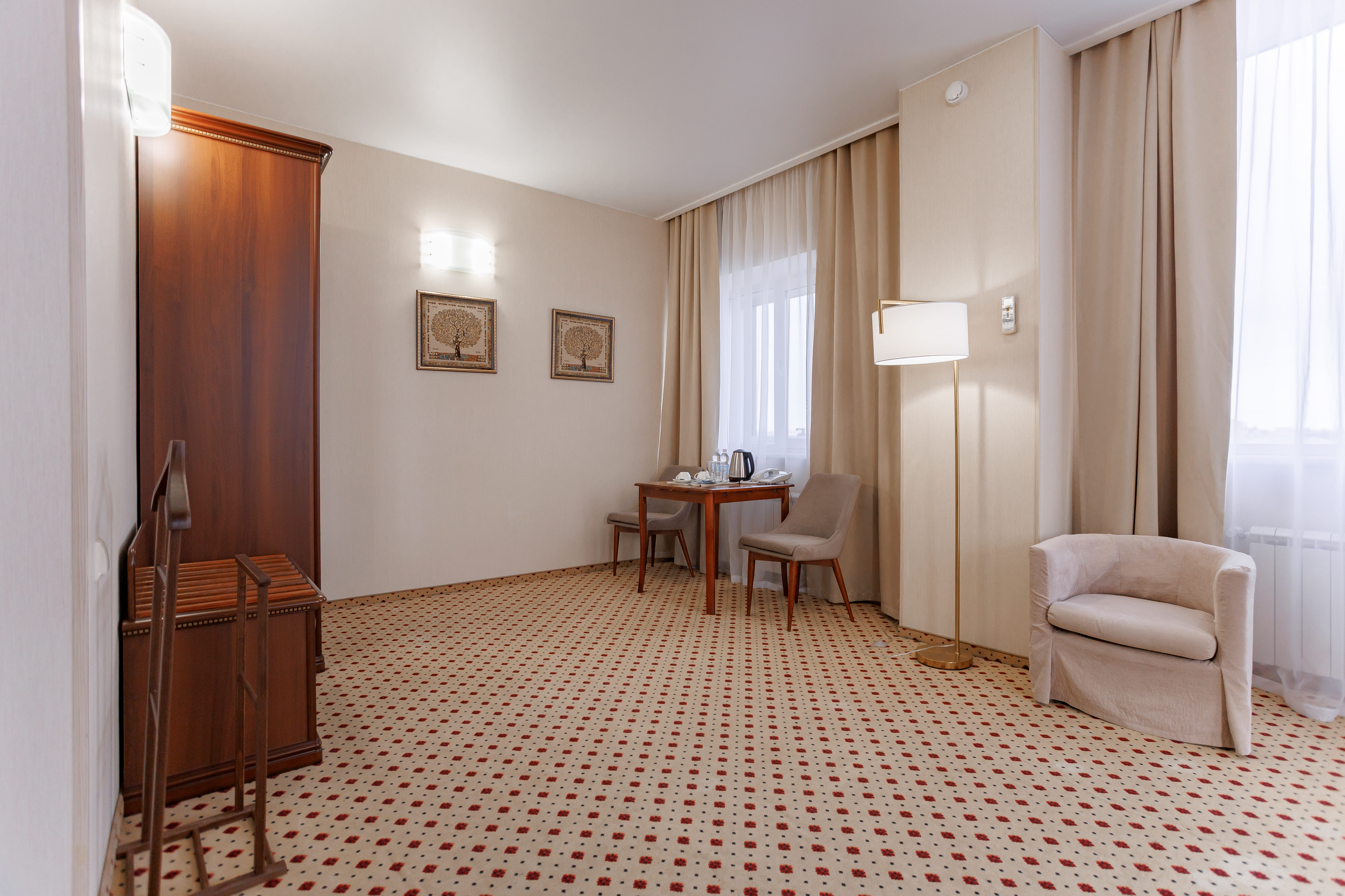 Панорамный двухкомнатный Люкс