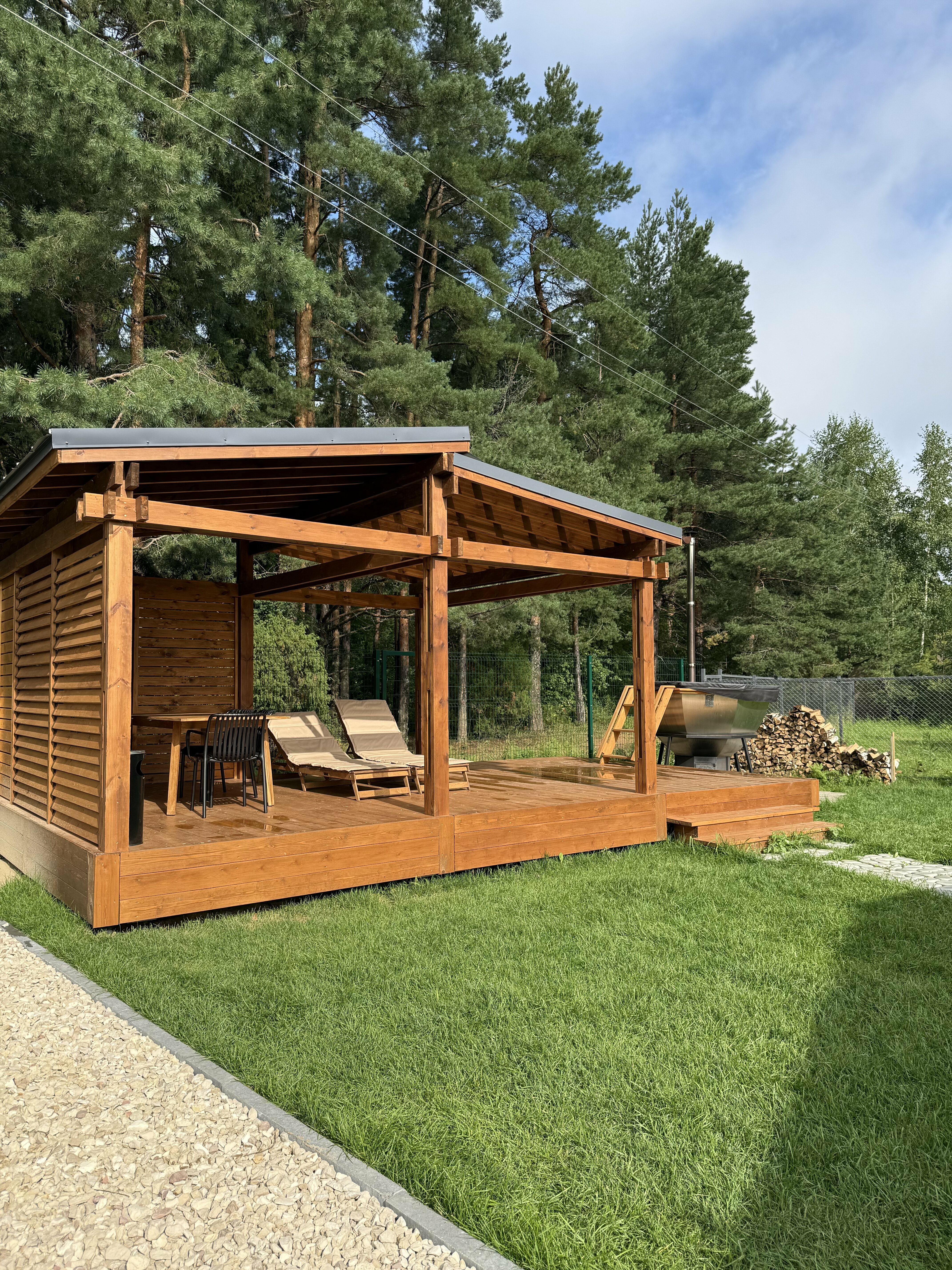 Дом с видом на лес