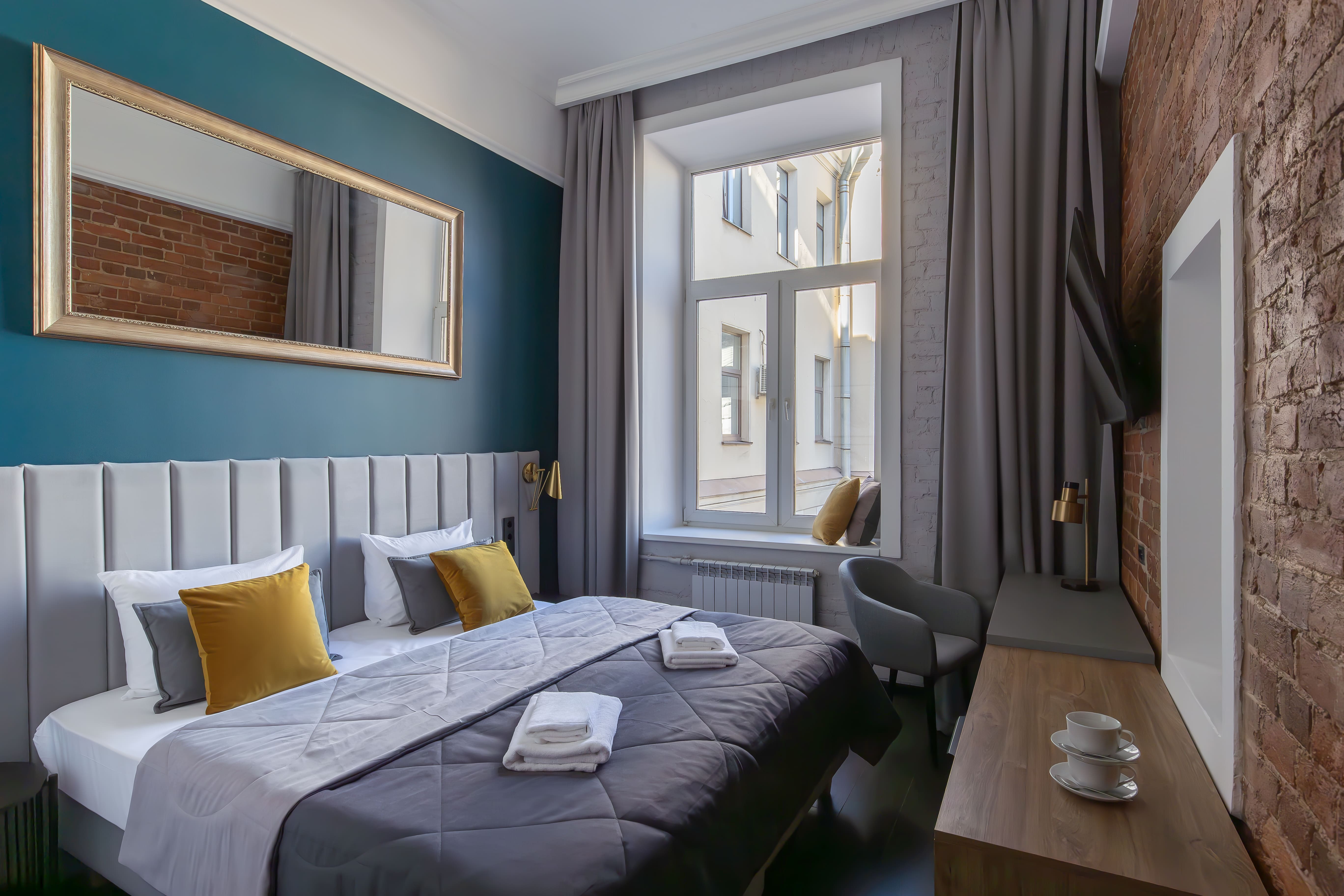 Улучшенный номер с видом во двор, 3-й этаж