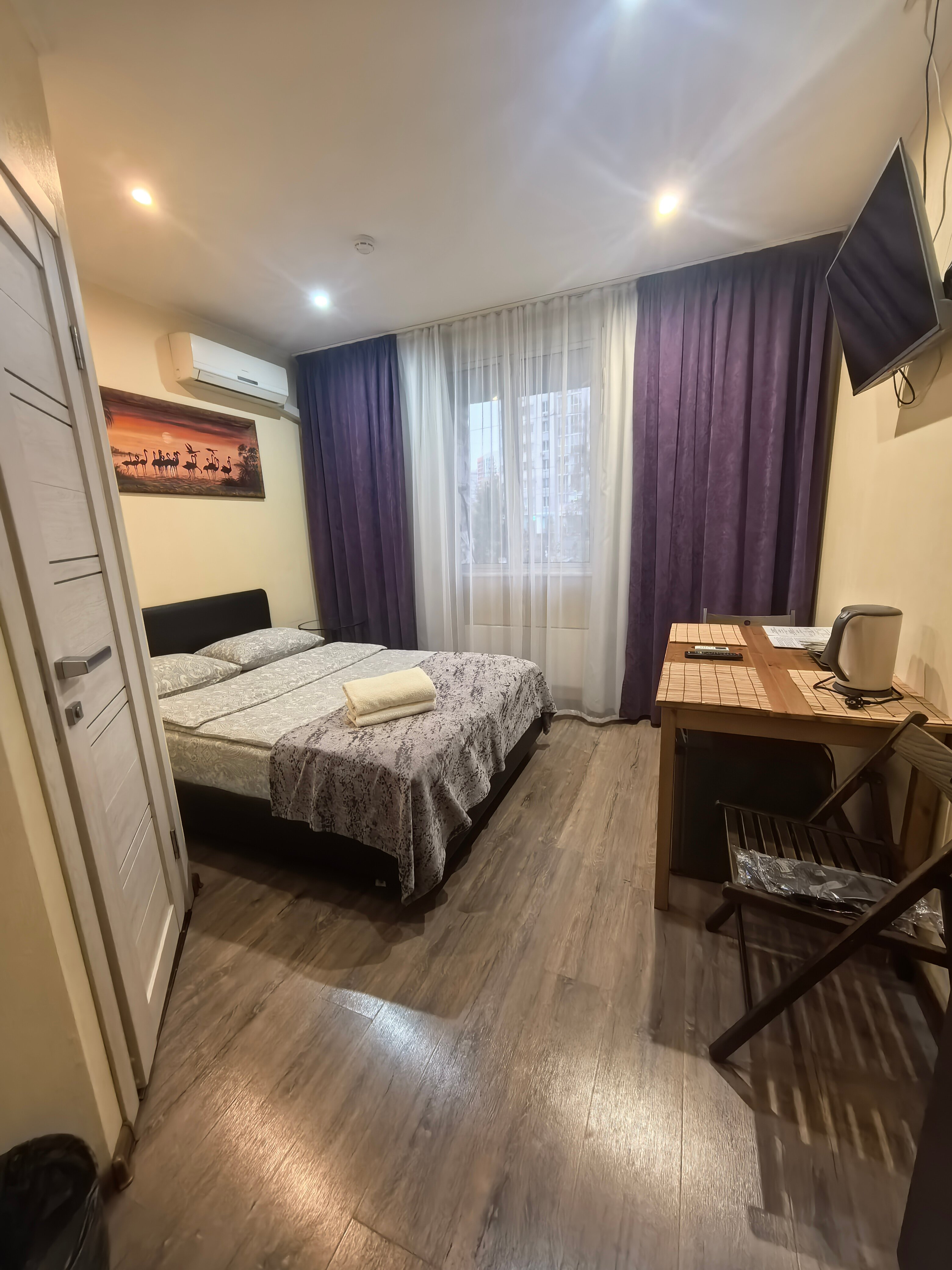 Большой двухместный номер с 1 кроватью