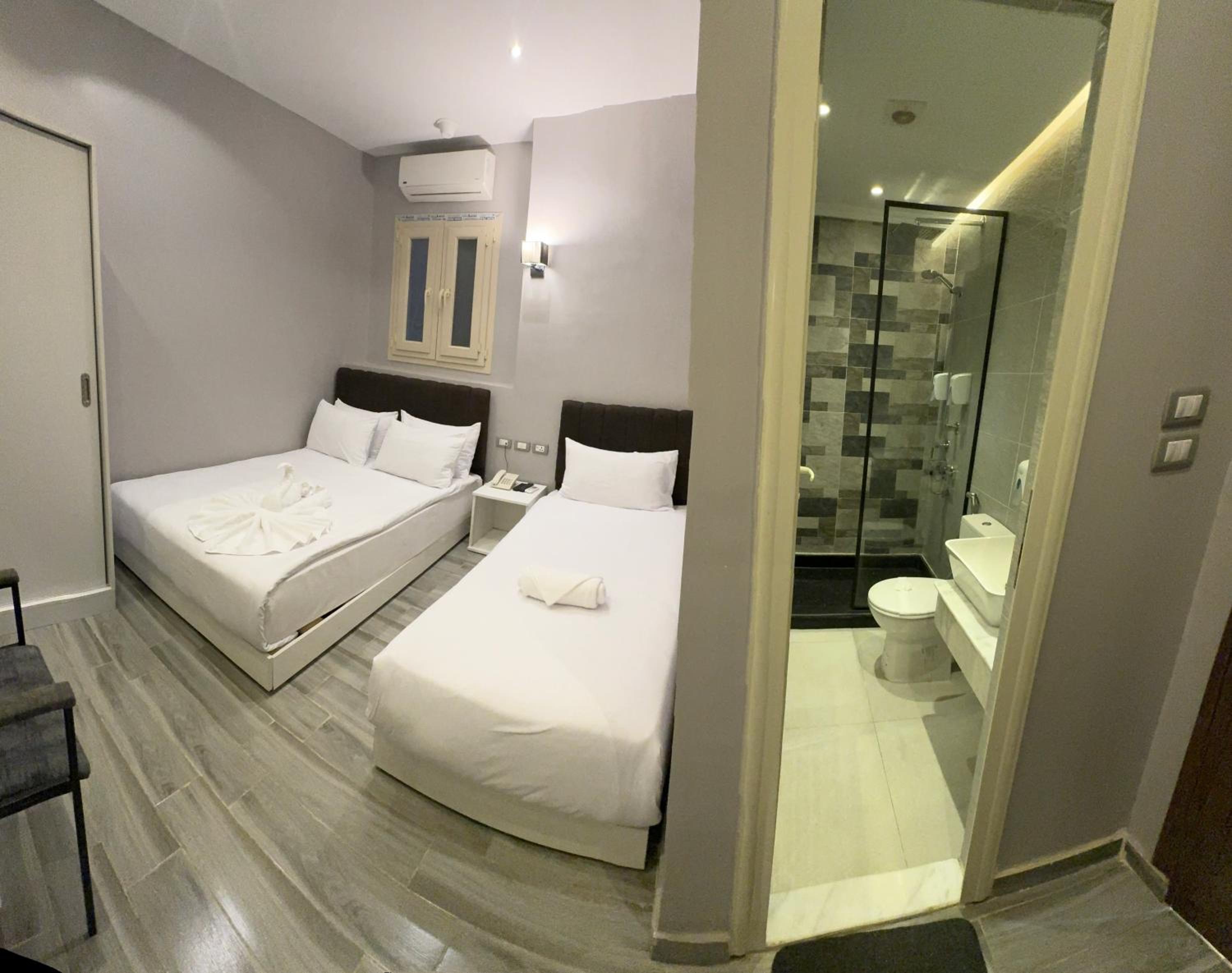 Standard Twin Room
