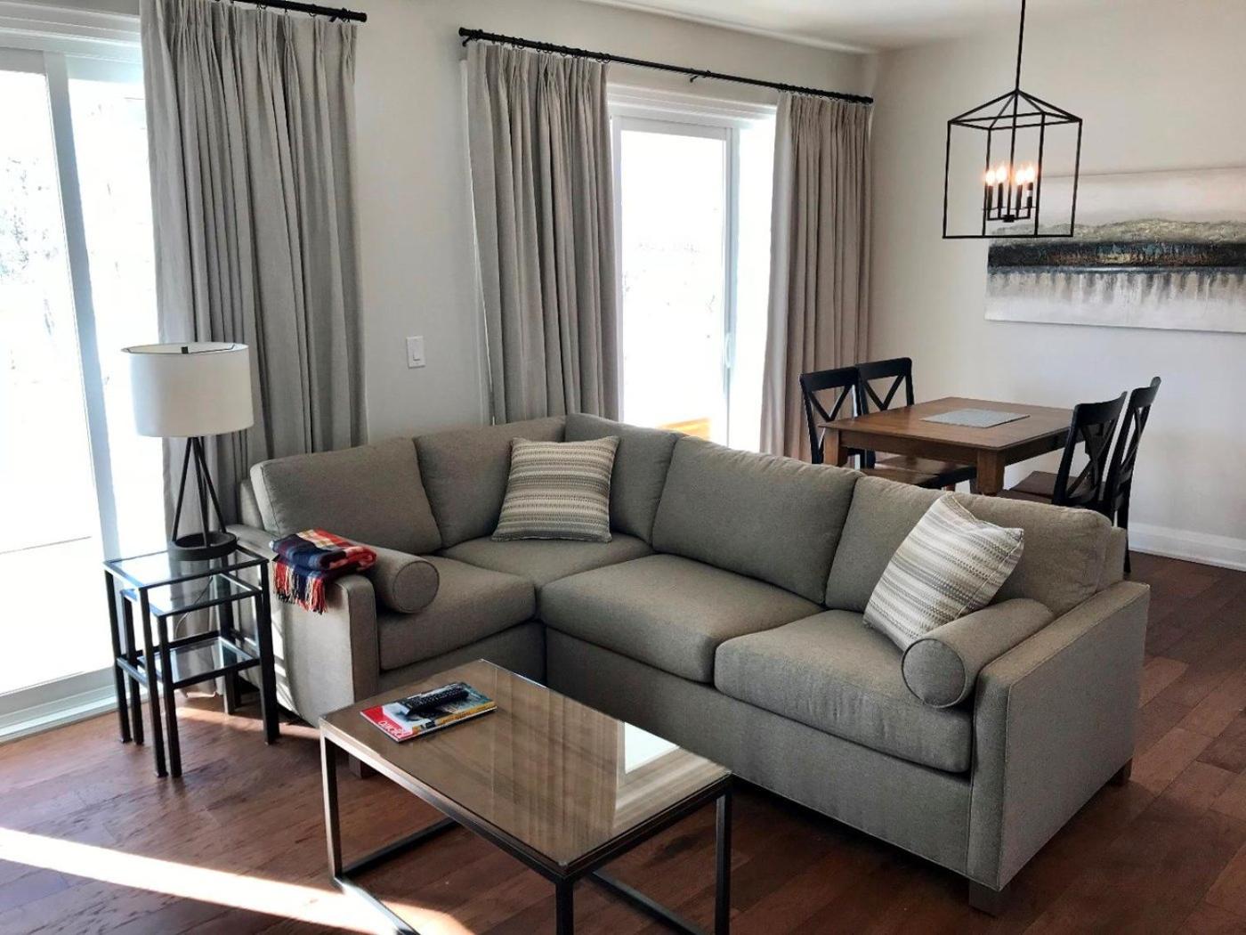 Suite with Lake View