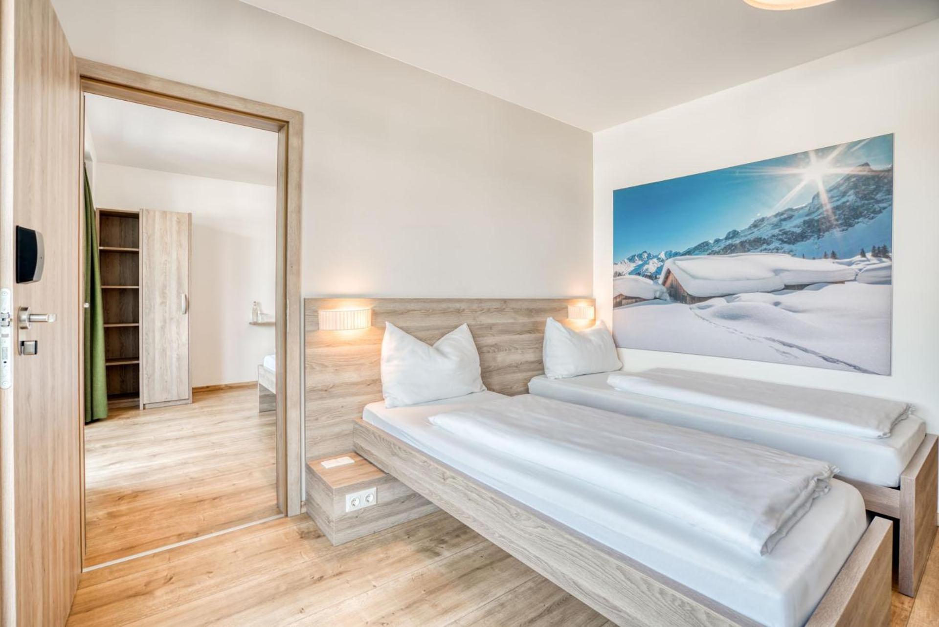 Family Room with Mountain View
