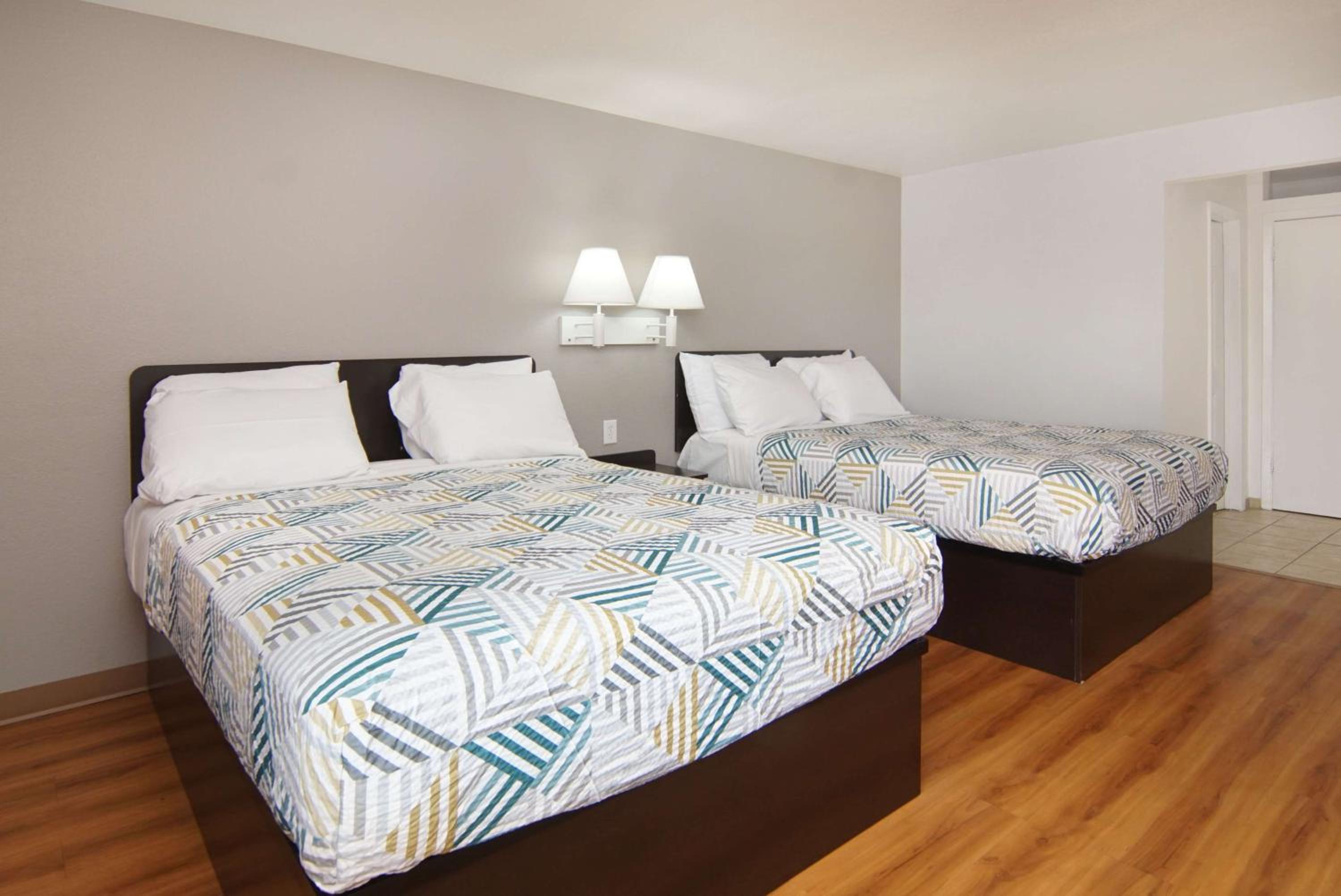 Deluxe Queen Room with Two Queen Beds - Non-Smoking