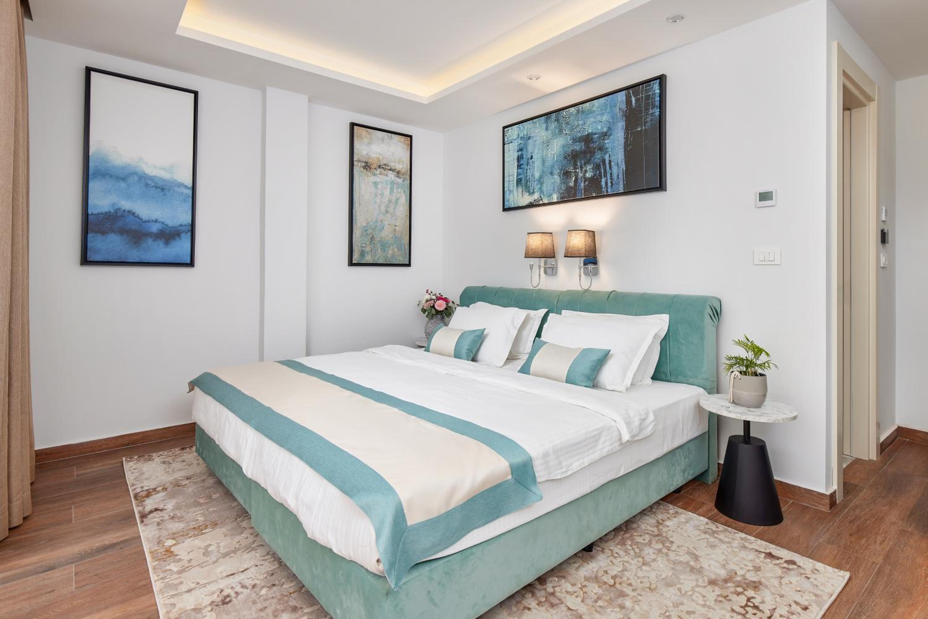 Deluxe Double or Twin Room with Sea View