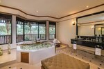 Suite, 1 Bedroom, Oceanfront в JW Marriott Phuket Resort & Spa