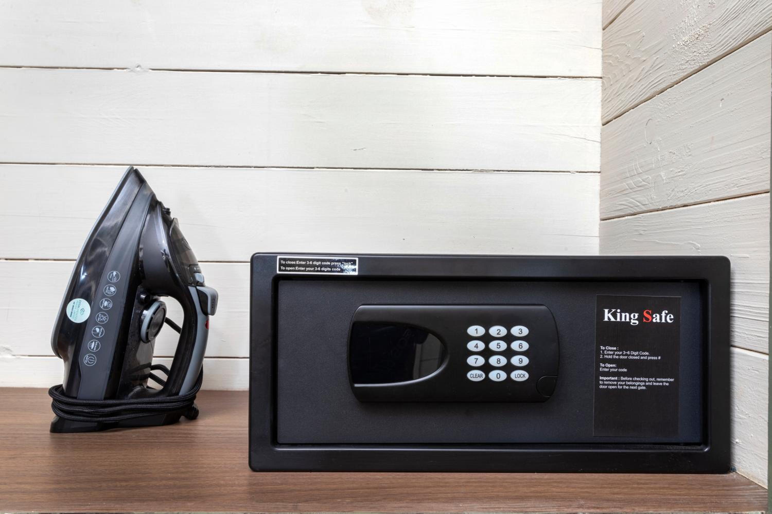 Premium River View Room with Balcony (with complimentary Kayaking and 20% off on Massage session)