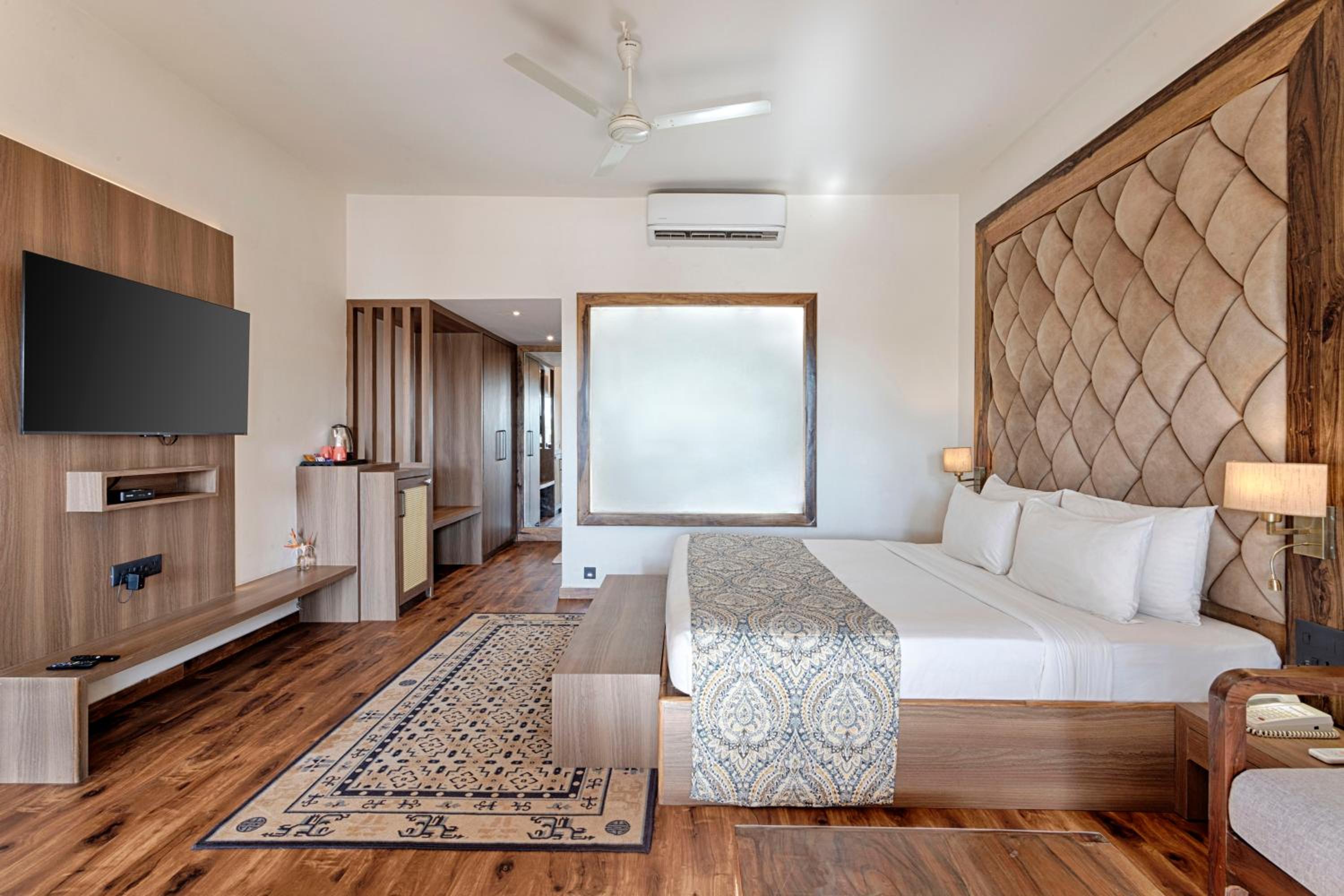 Premium River View Room with Balcony (with complimentary Kayaking and 20% off on Massage session)