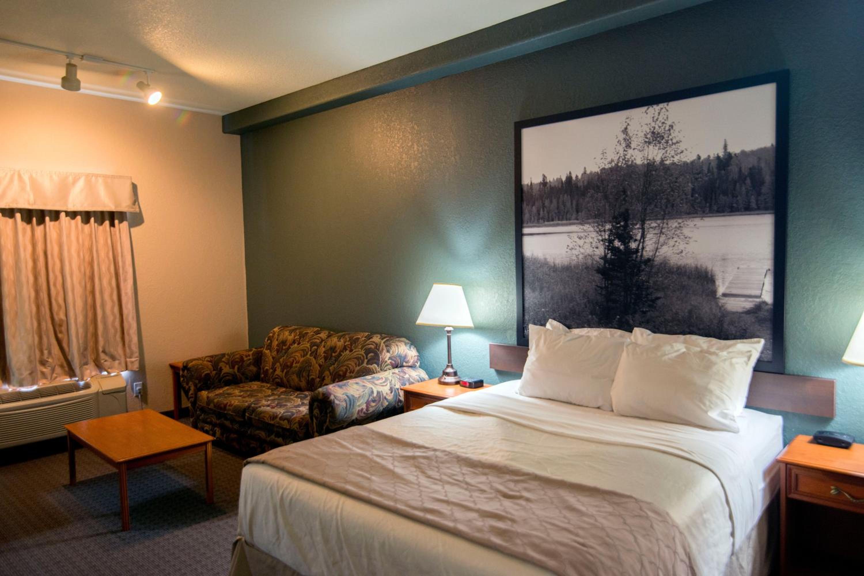 Business Queen Room - Non-Smoking