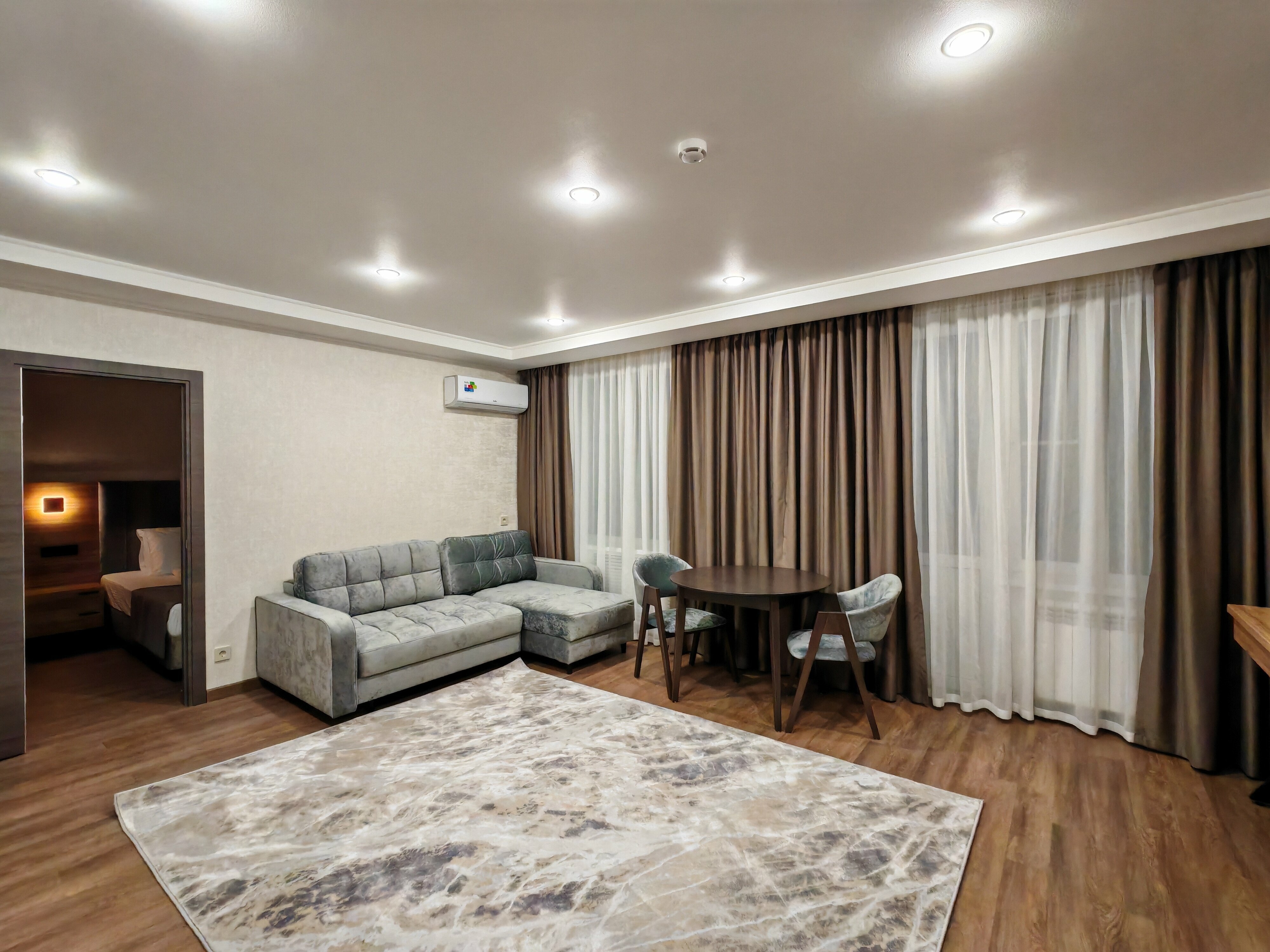 Люкс Плюс DBL (вид на море и парк)