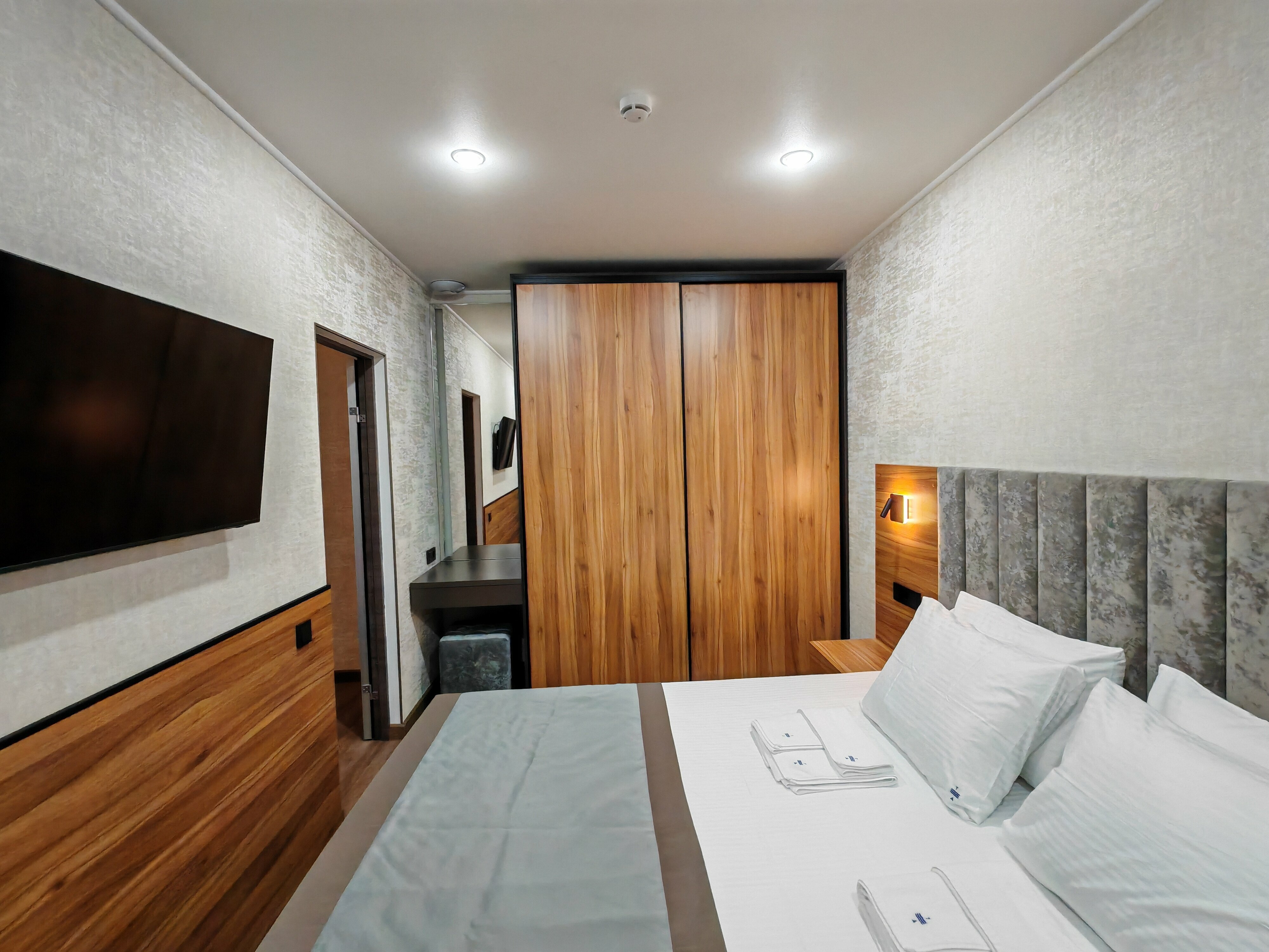 Люкс Плюс DBL (вид на море и парк)