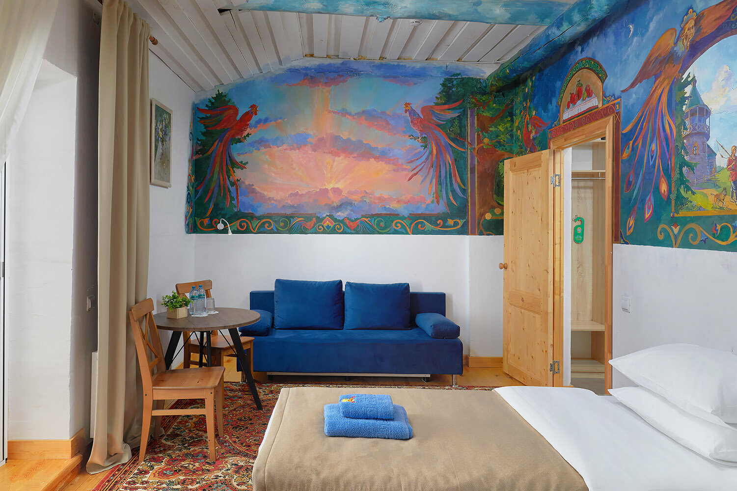 Арт-апартаменты "В гостях у сказки"