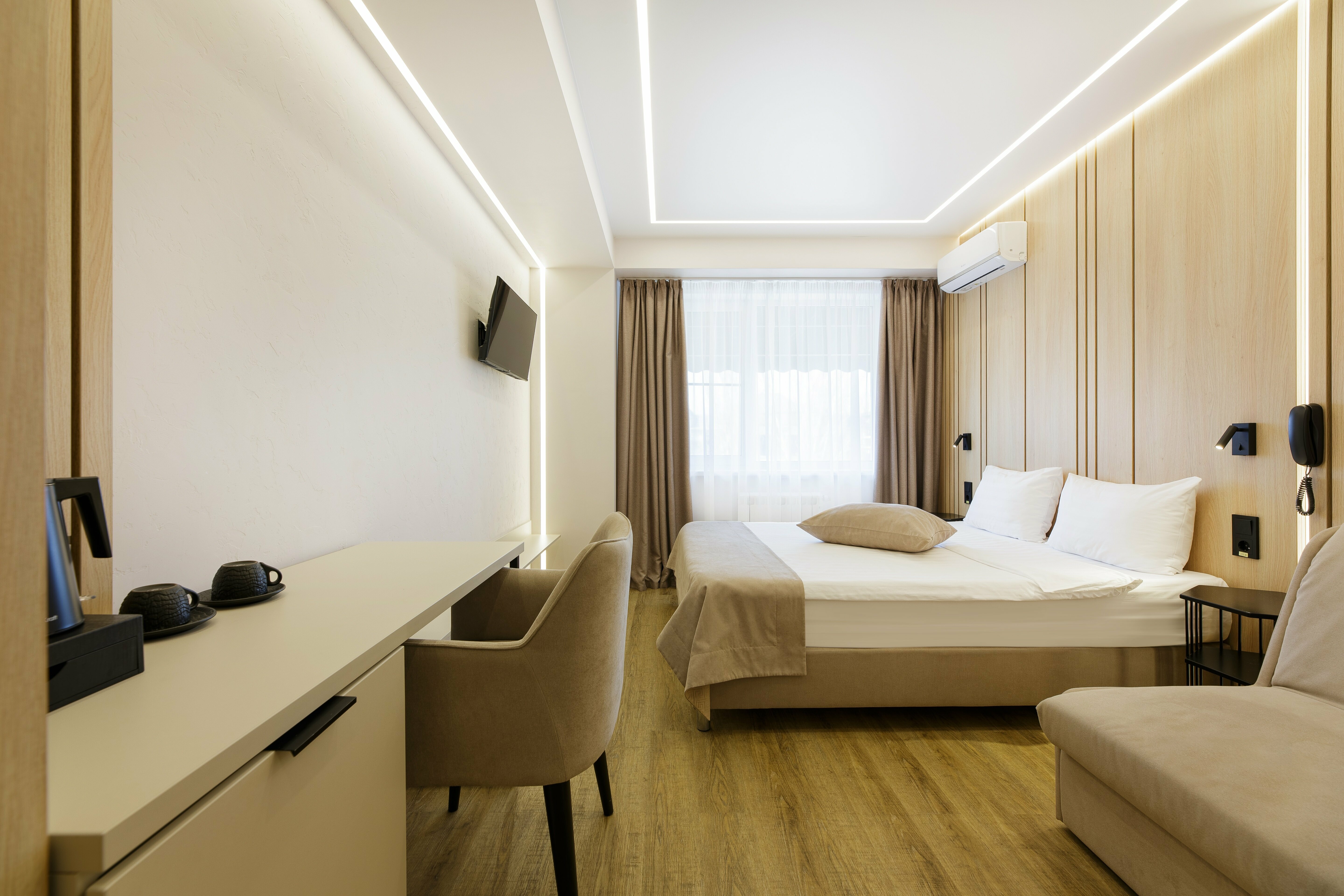 Standart + EXB с балконом с видом на бассейн