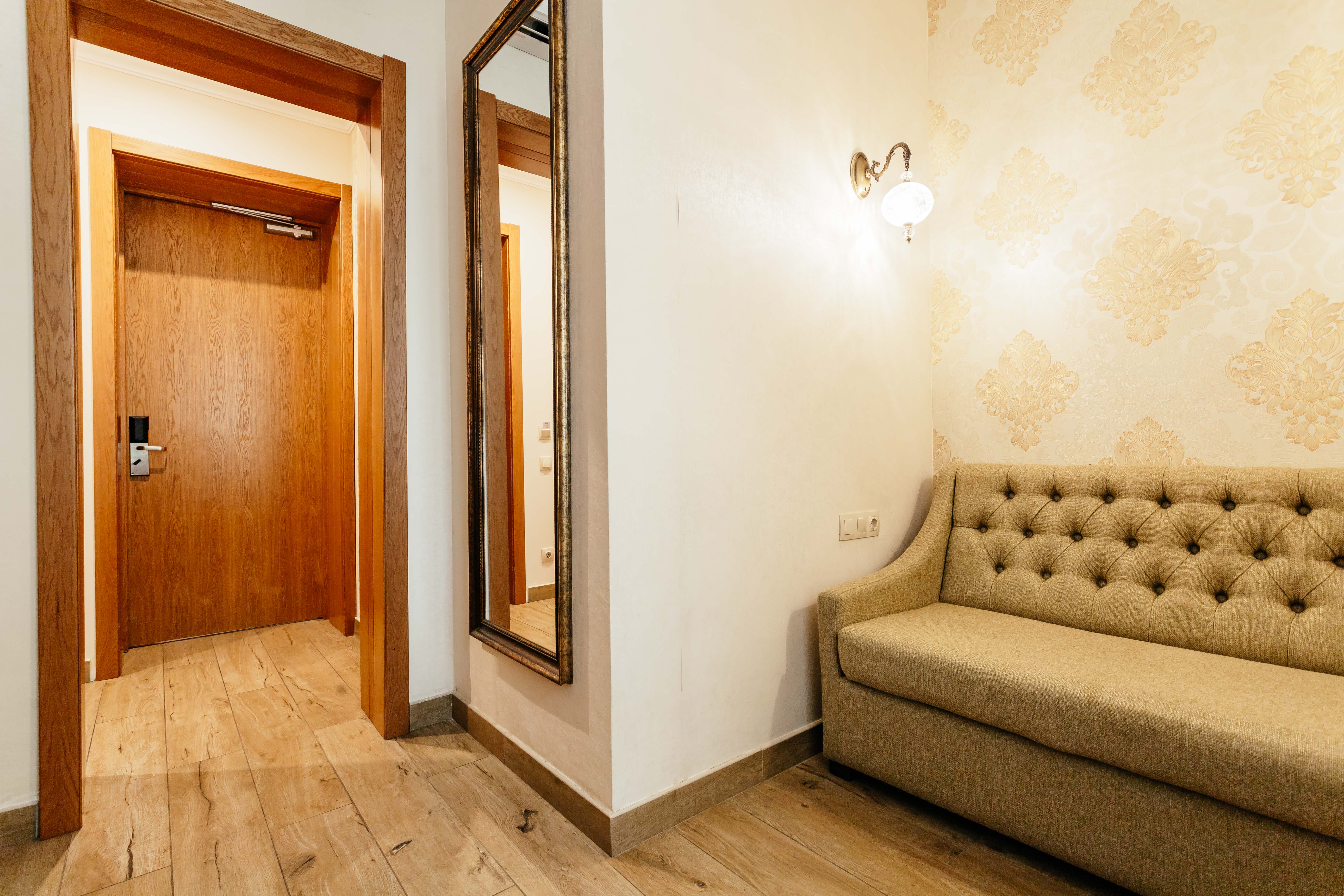 Сьюит двухкомнатный без балкона вид на парк/горы.Главный корпус 5*