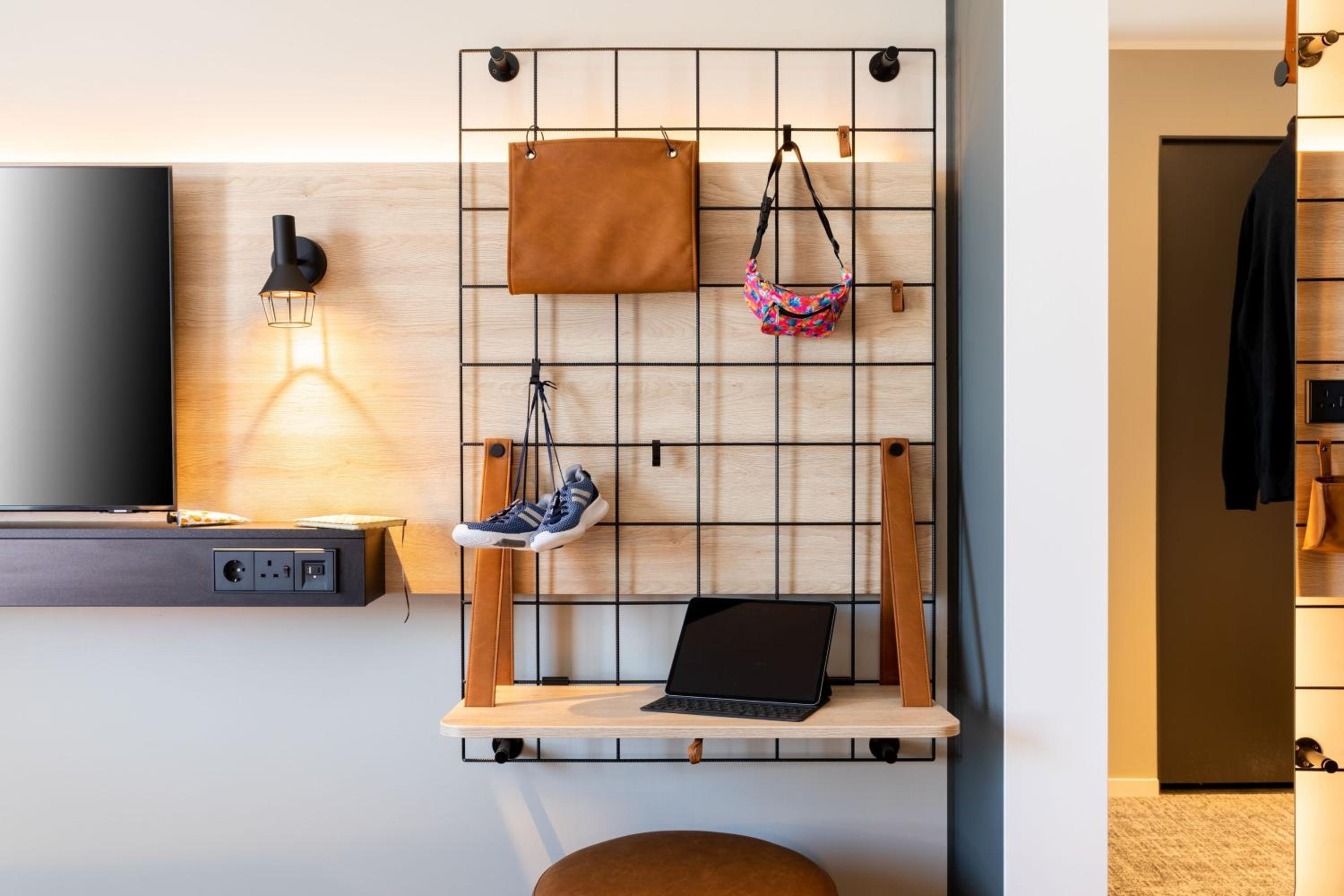 Family Queen Room with Sofa Bed 