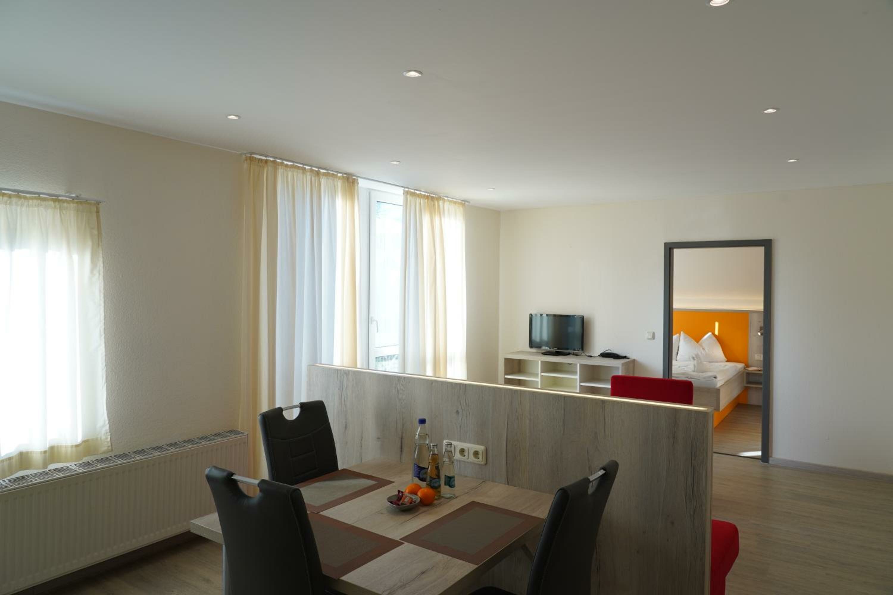 One-Bedroom Apartment (ST3)