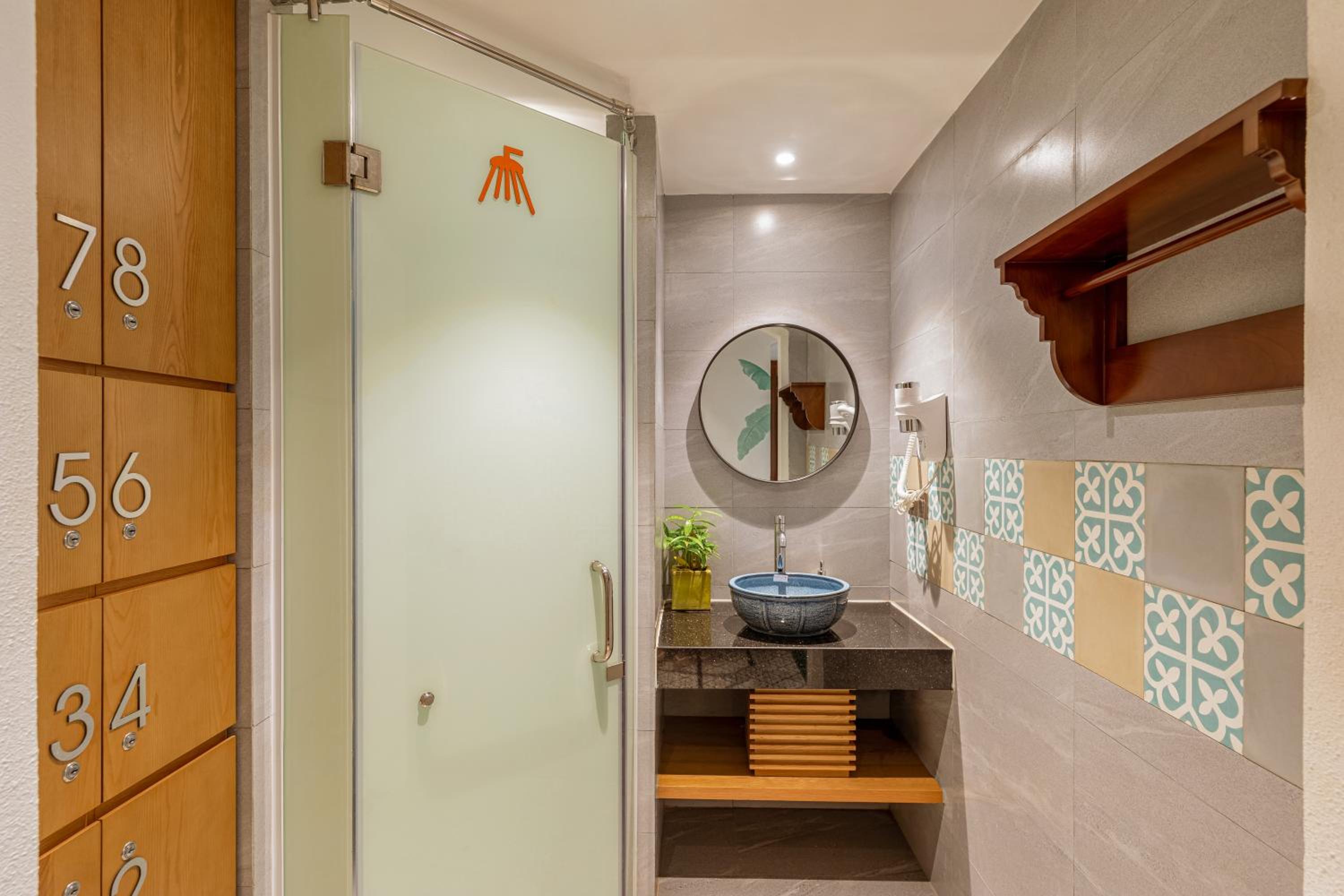 4-Bed Mixed Dormitory Room