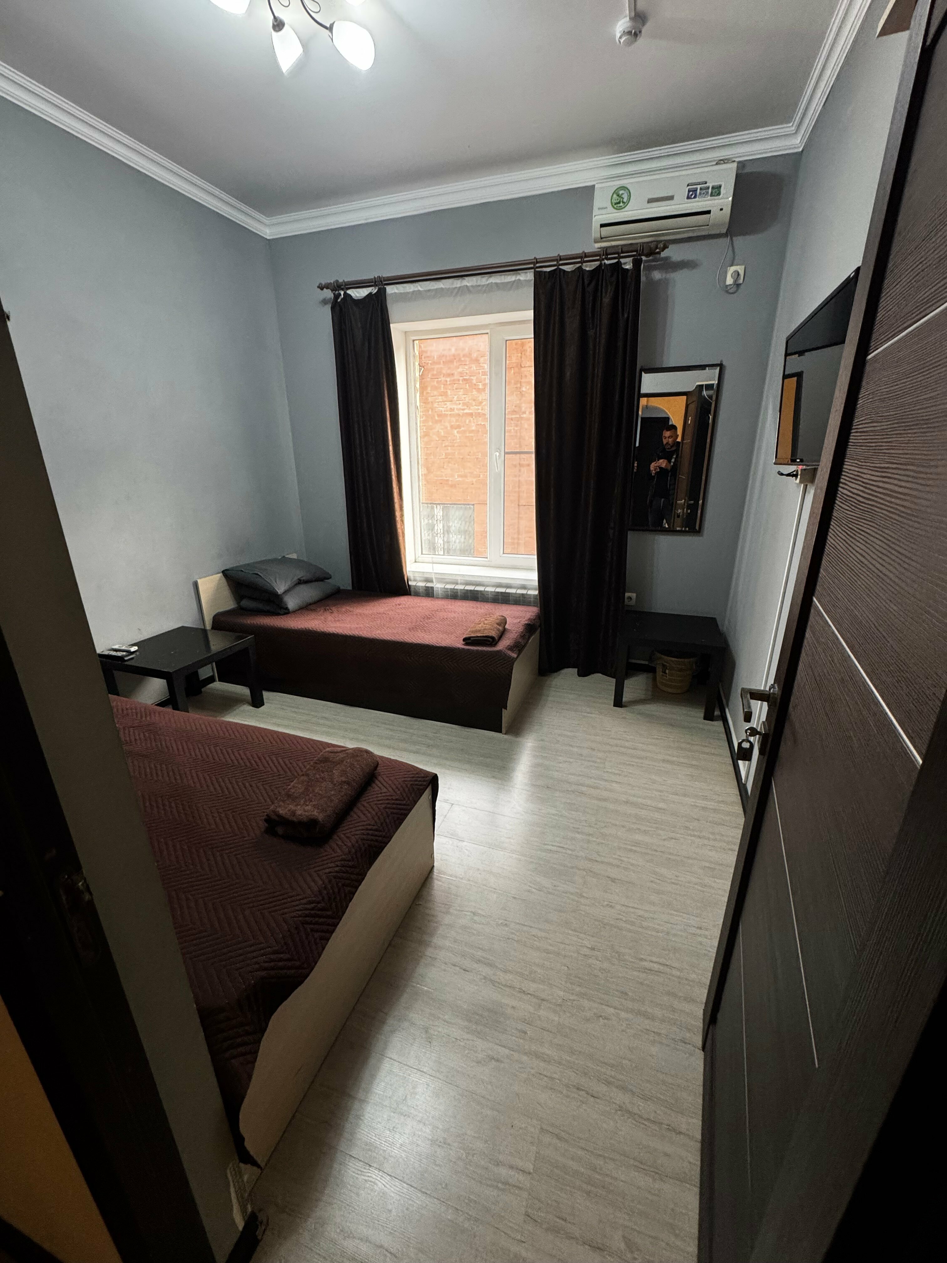 Двухместный номер эконом с общими удобствами на этаже