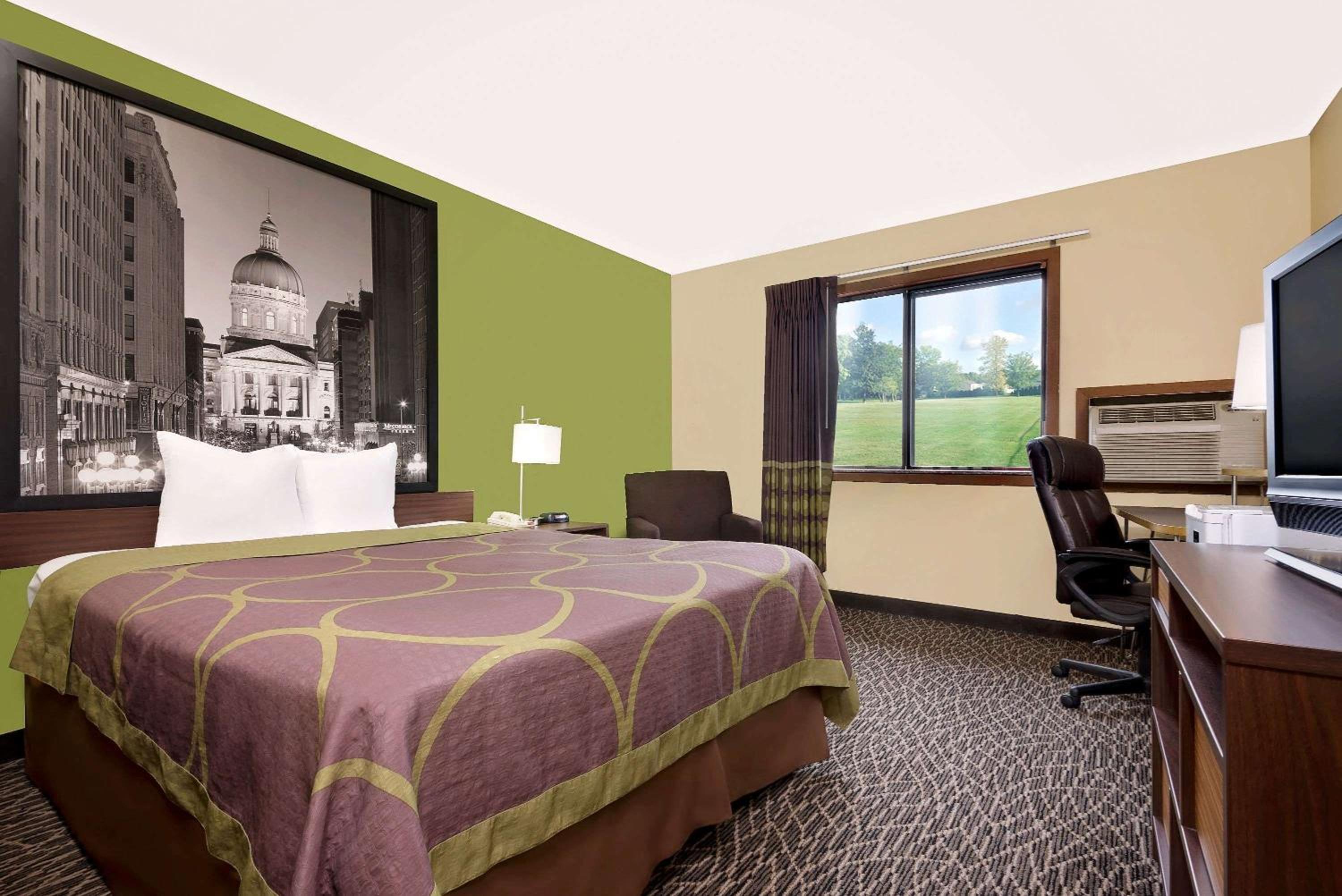 Queen Room - Non-Smoking