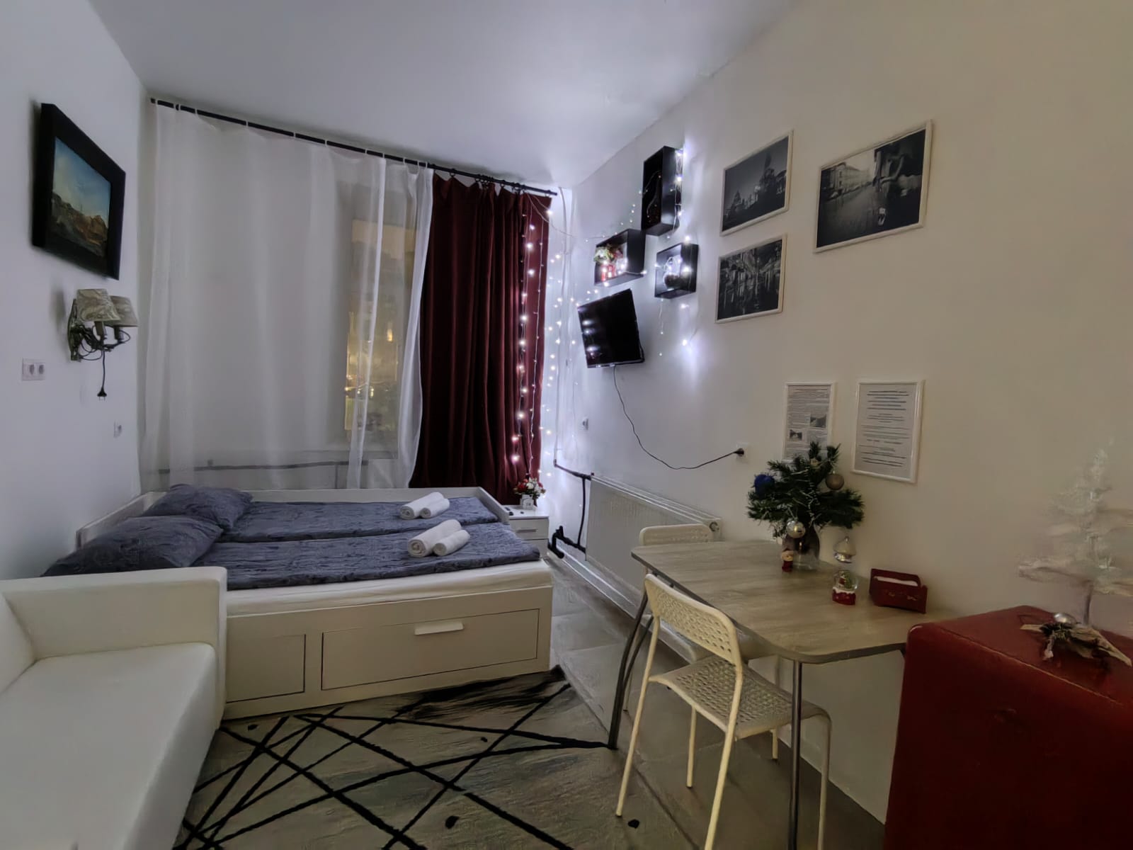 Апартаменты Студия "Ваш Питер". Бесконтактное размещение с возможностью хранения багажа.. До метро 350 метров