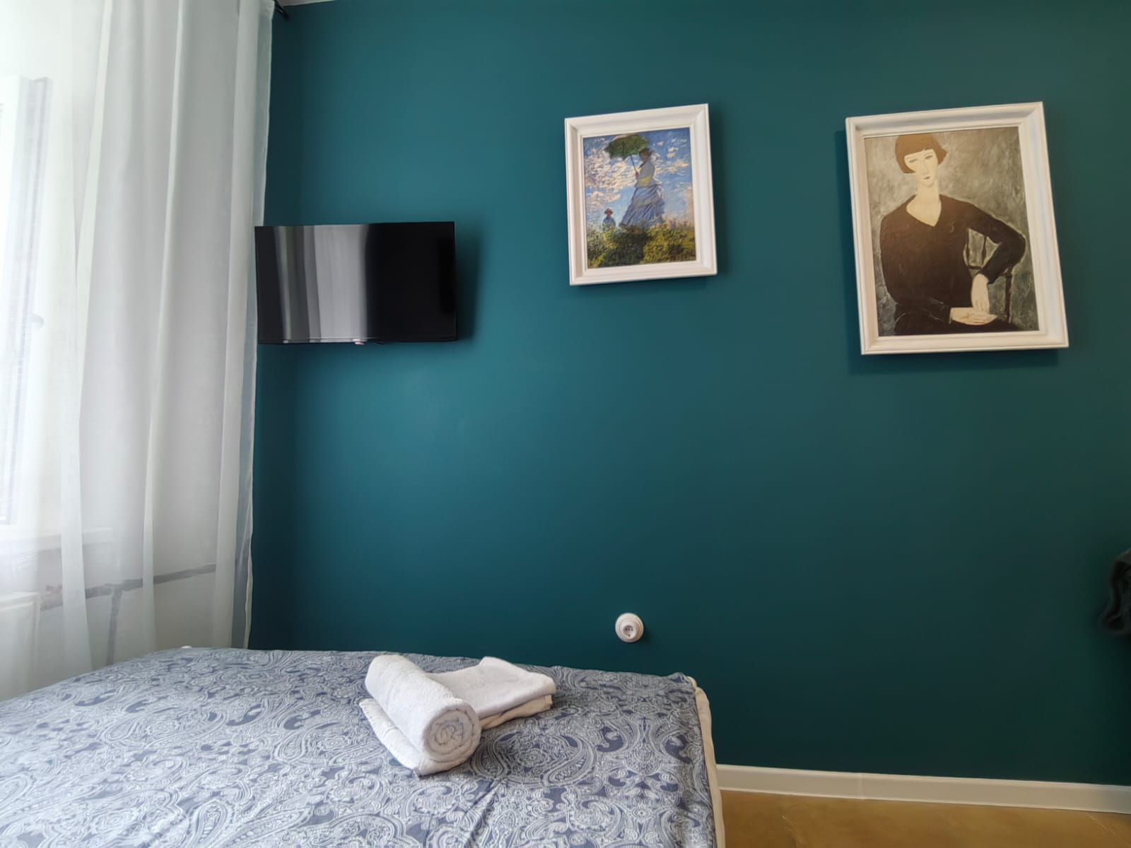 Апартаменты Студия "Ваш Питер". Бесконтактное размещение с возможностью хранения багажа.. До метро 350 метров