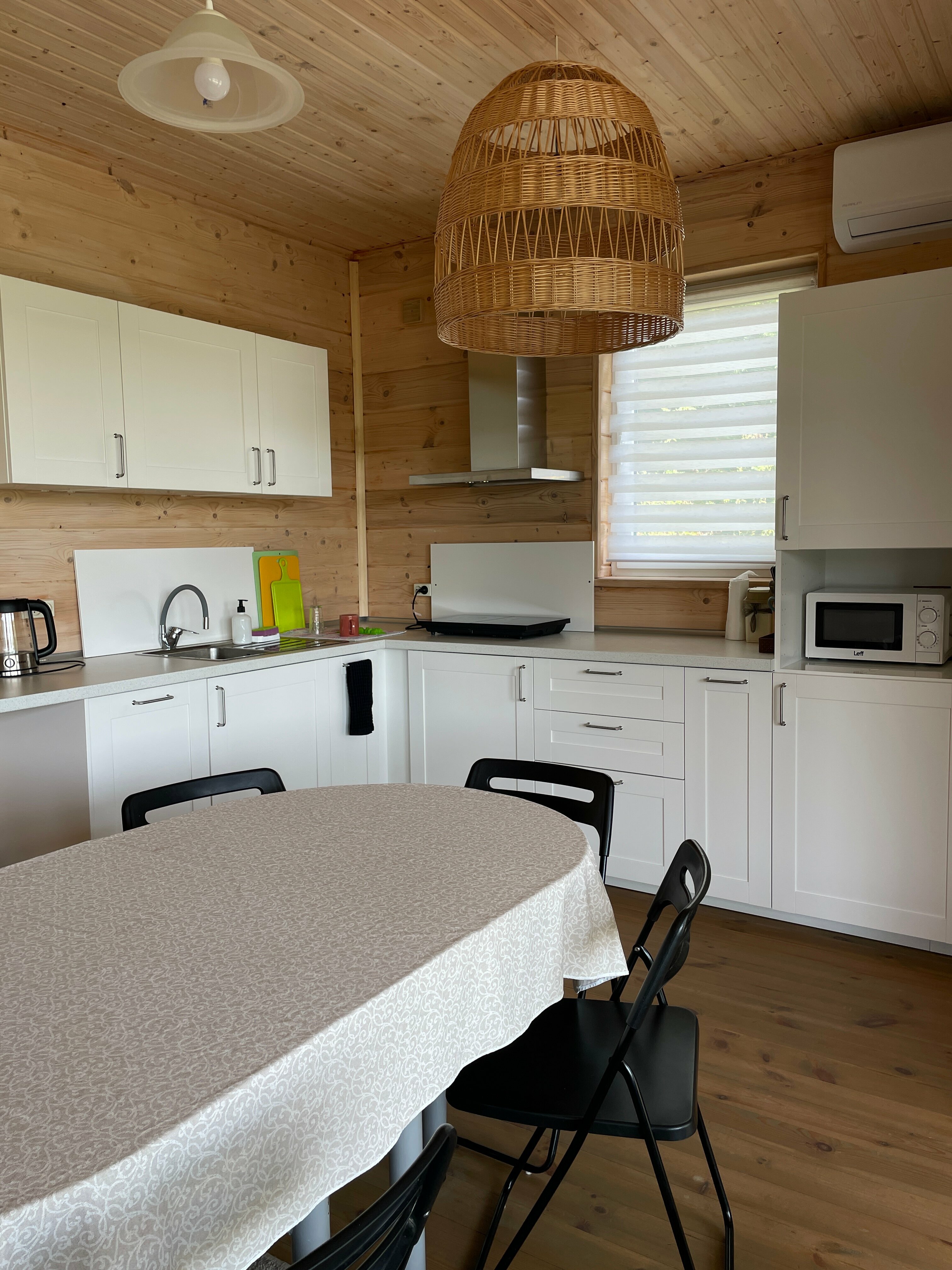 Дом с видом на озеро