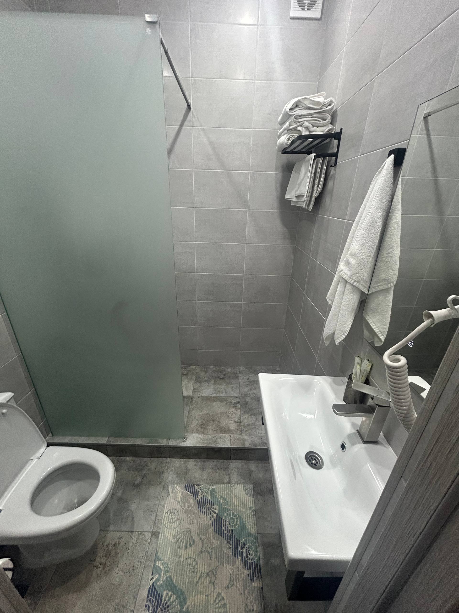 Улучшенный трехместный номер