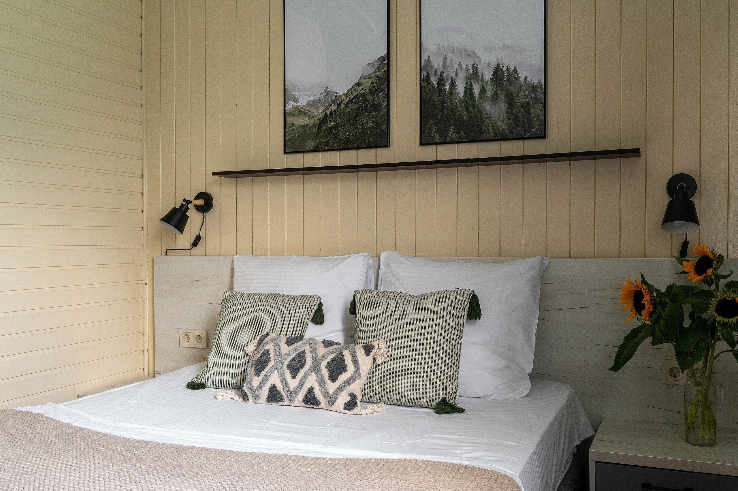 Делюкс с балконом , 2-х местный с двуспальным диваном.